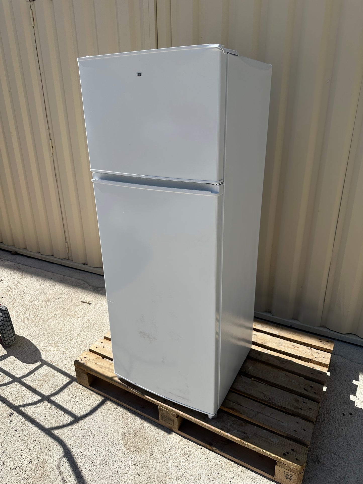 Frigo Combiné LISTO Petit Format NEUF ( Avec Défaut d’Aspect ) GARANTIE 1 AN