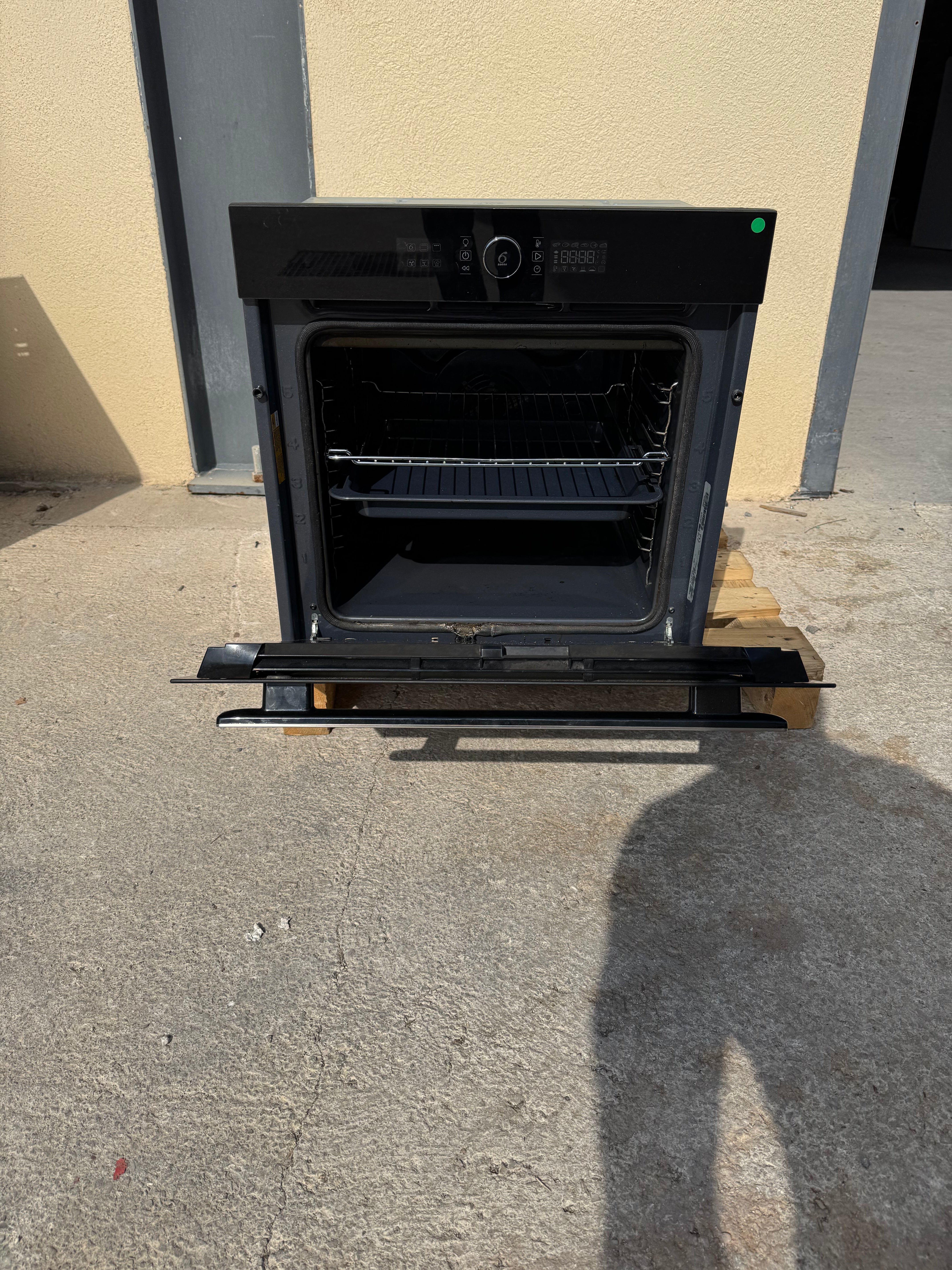 Four Encastrable WHIRLPOOL Pyrolyse GARANTIE 1 AN