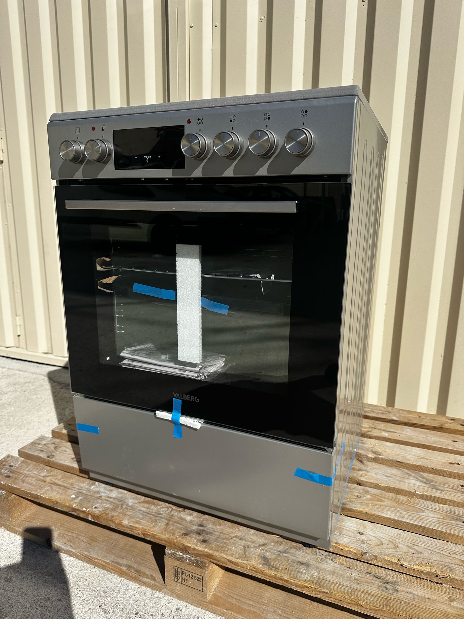 Cuisinière Vitrocéramique VALBERG 4 Foyers NEUVE ( Jamais Servie ) GARANTIE 1 AN