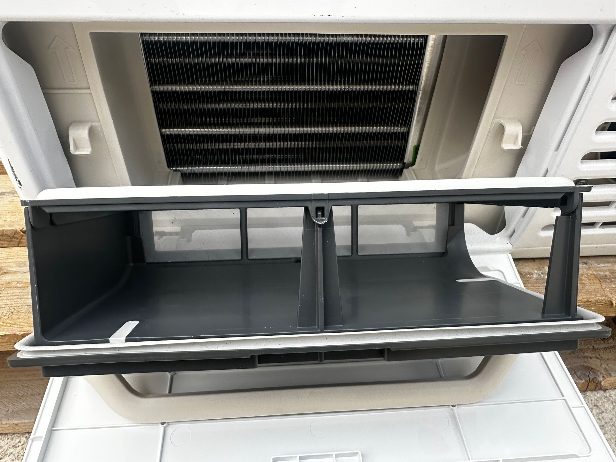 Sèche-Linge WHIRLPOOL 8 Kg Quasi NEUF ( Très Peu Servi ) GARANTIE 1 AN