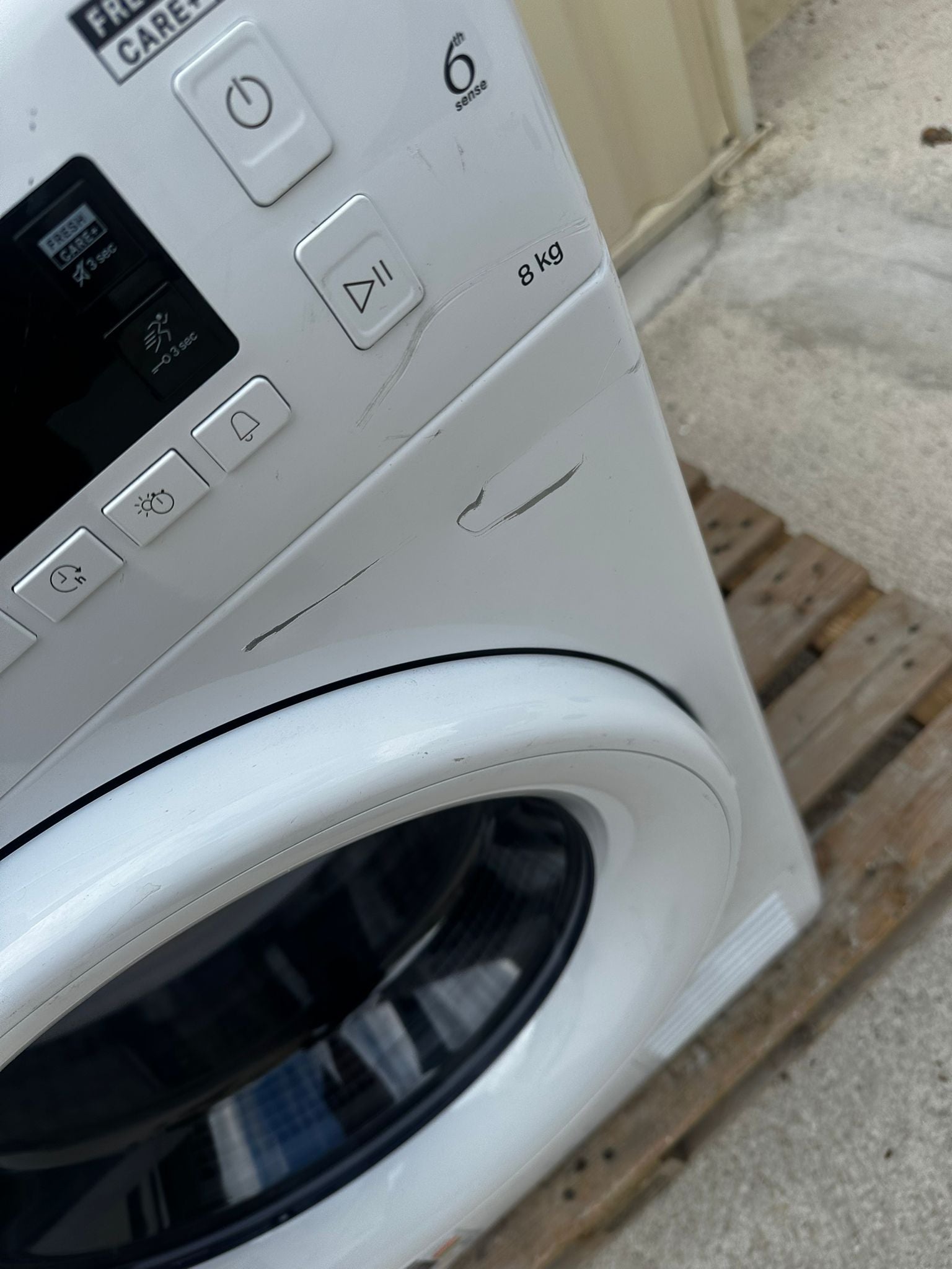 Sèche-Linge WHIRLPOOL 8 Kg Quasi NEUF ( Très Peu Servi ) GARANTIE 1 AN