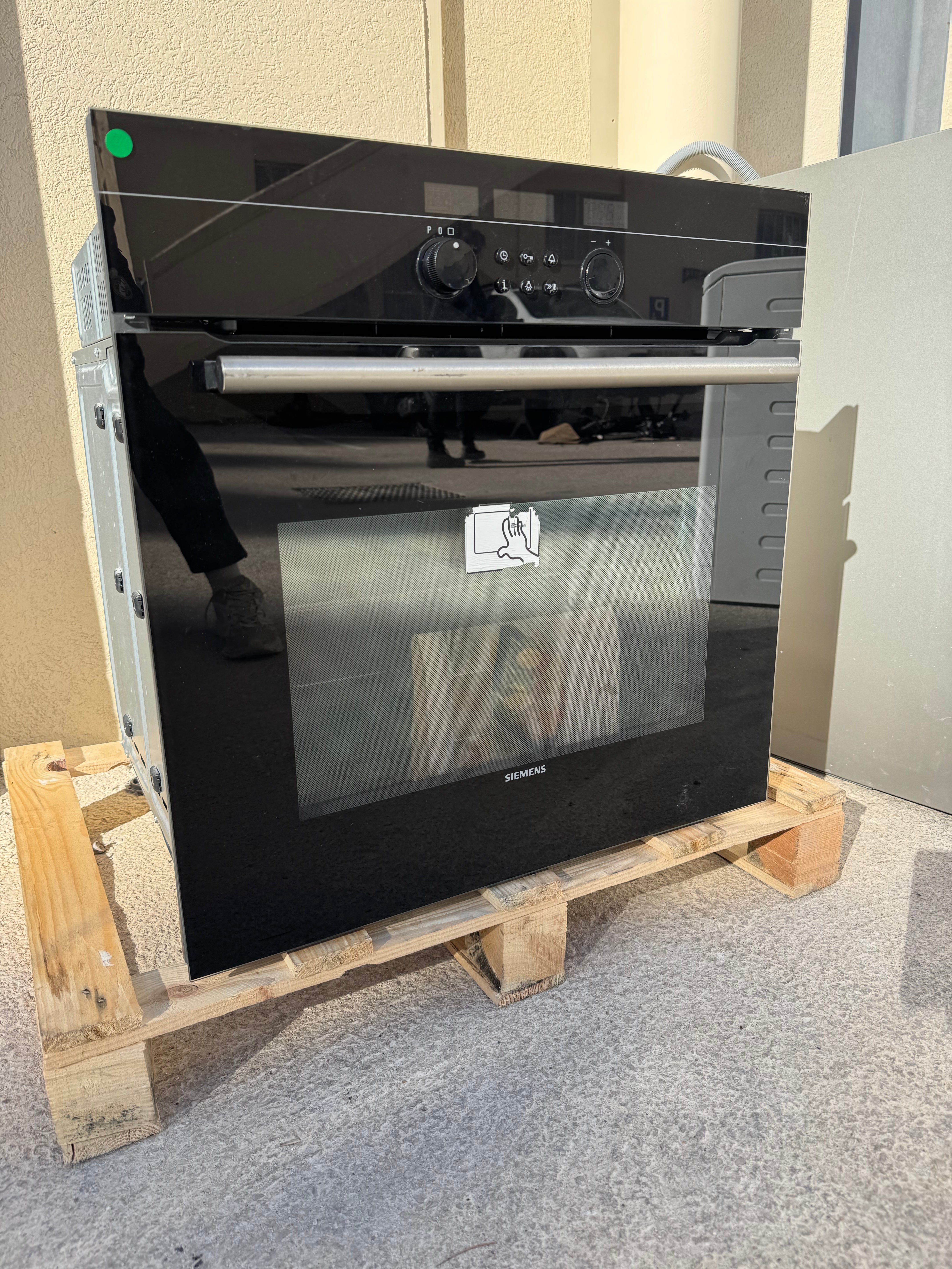Four Encastrable SIEMENS Avec Pyrolyse Très Peu Servi GARANTIE 1 AN