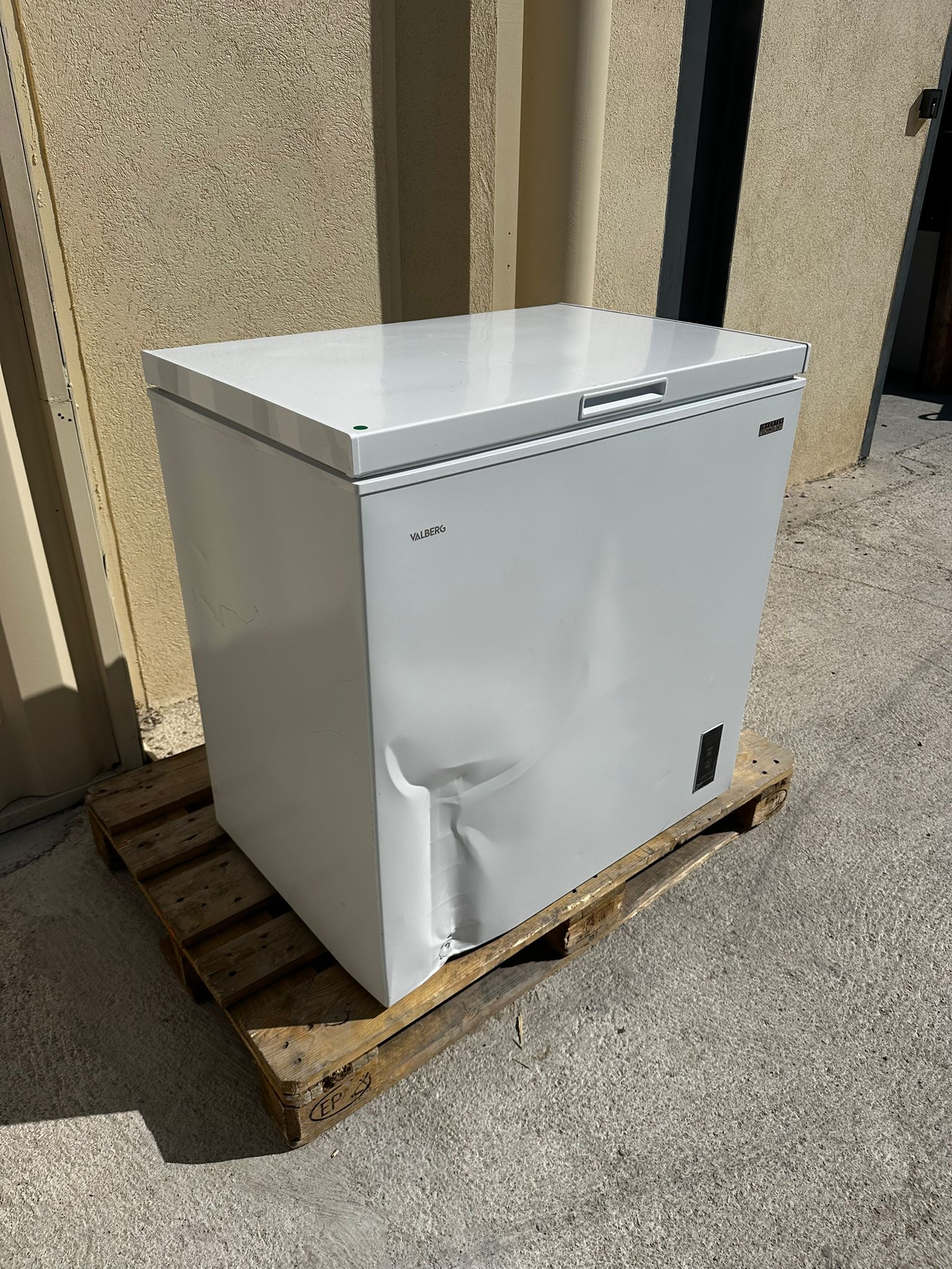 Congélateur Coffre VALBERG Neuf ( Avec Défaut d’Aspect ) GARANTIE 1 AN
