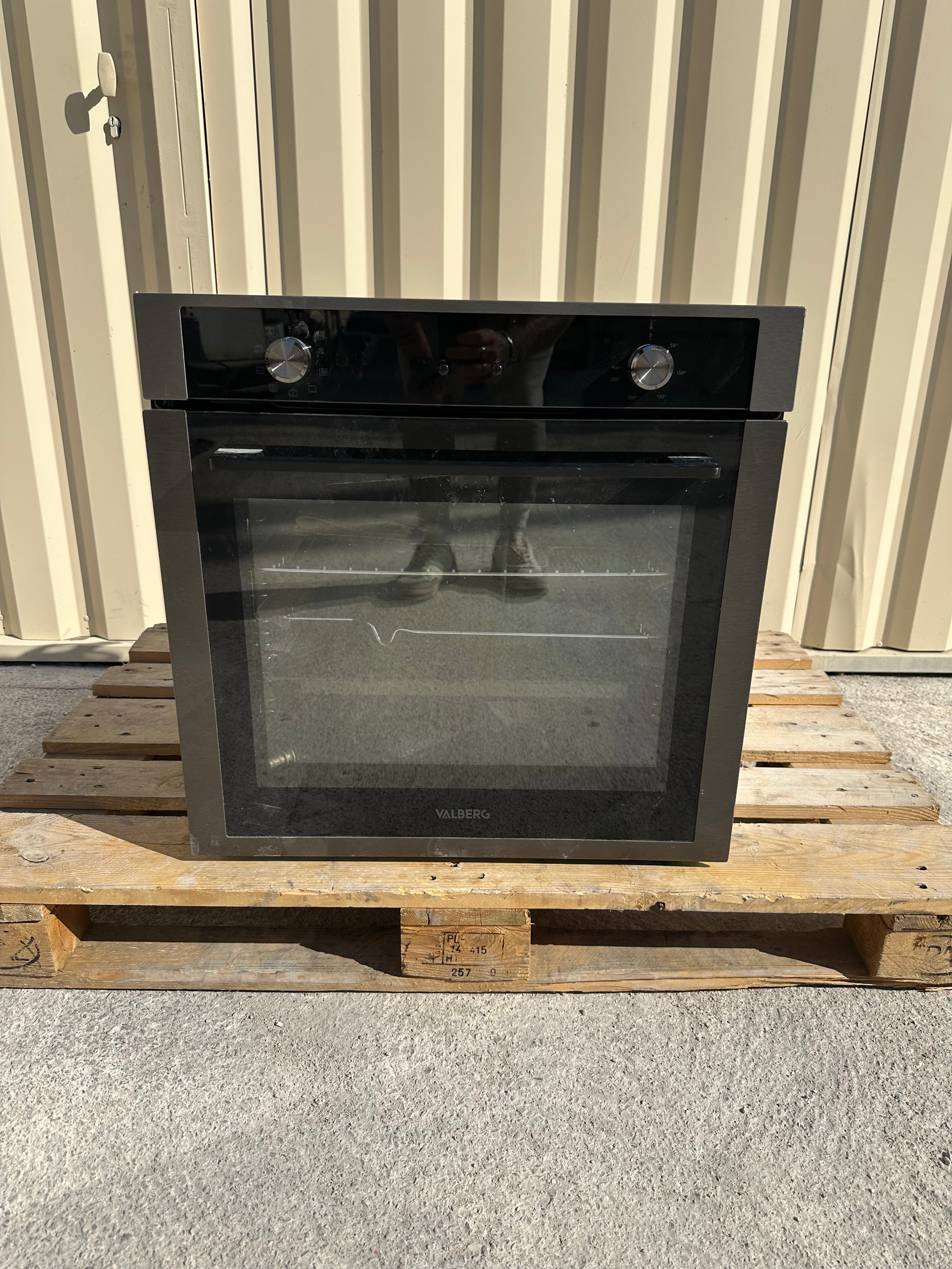 Four Encastrable VALBERG Avec Catalyse NEUF ( Jamais Servi ) GARANTIE 1 AN