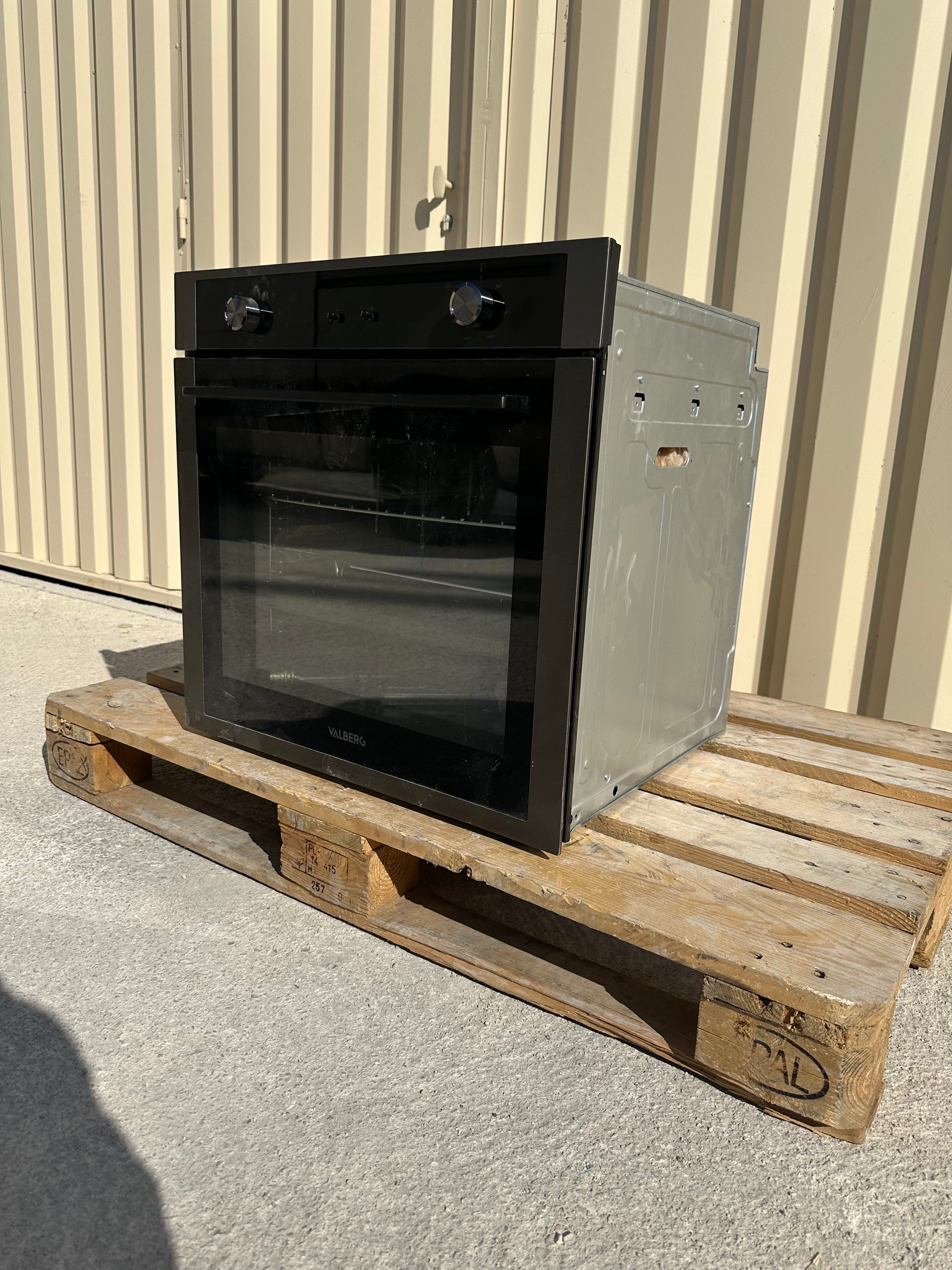 Four Encastrable VALBERG Avec Catalyse NEUF ( Jamais Servi ) GARANTIE 1 AN