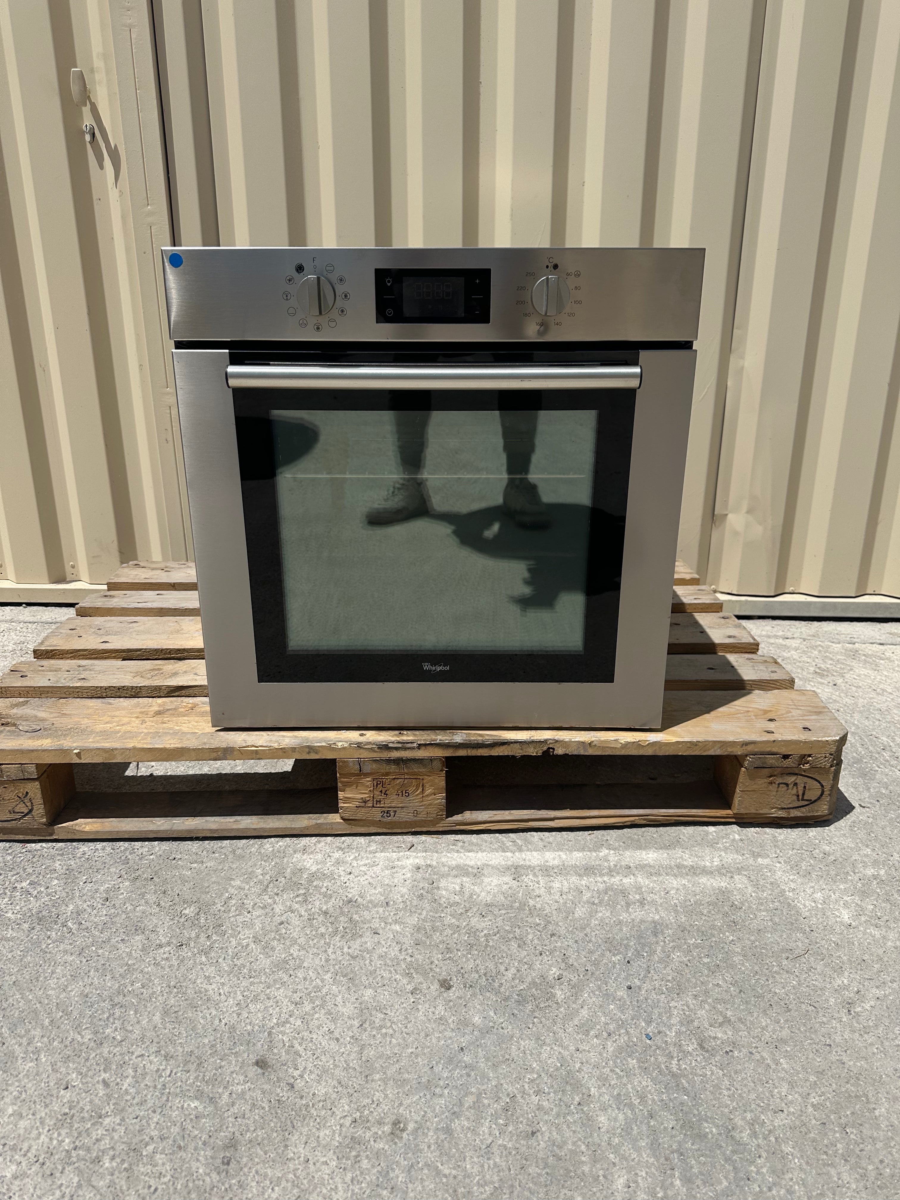 Four Encastrable INDESIT Avec Catalyse NEUF ( Porte Changée ) GARANTIE 1 AN