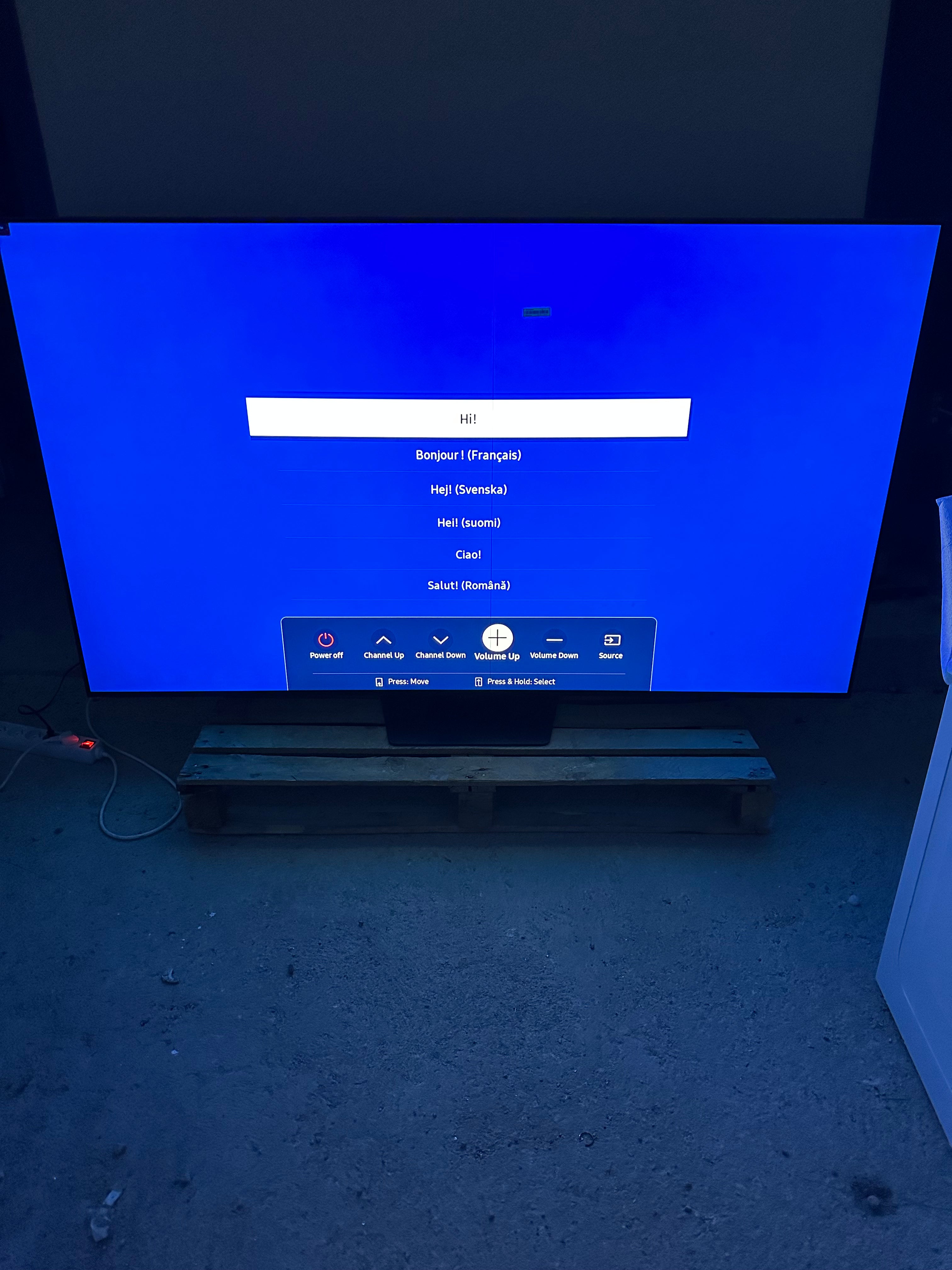 Smart Télévision SAMSUNG 189 Cm / 74’’ NEUVE ( Léger Défaut ) GARANTIE 2 ANS