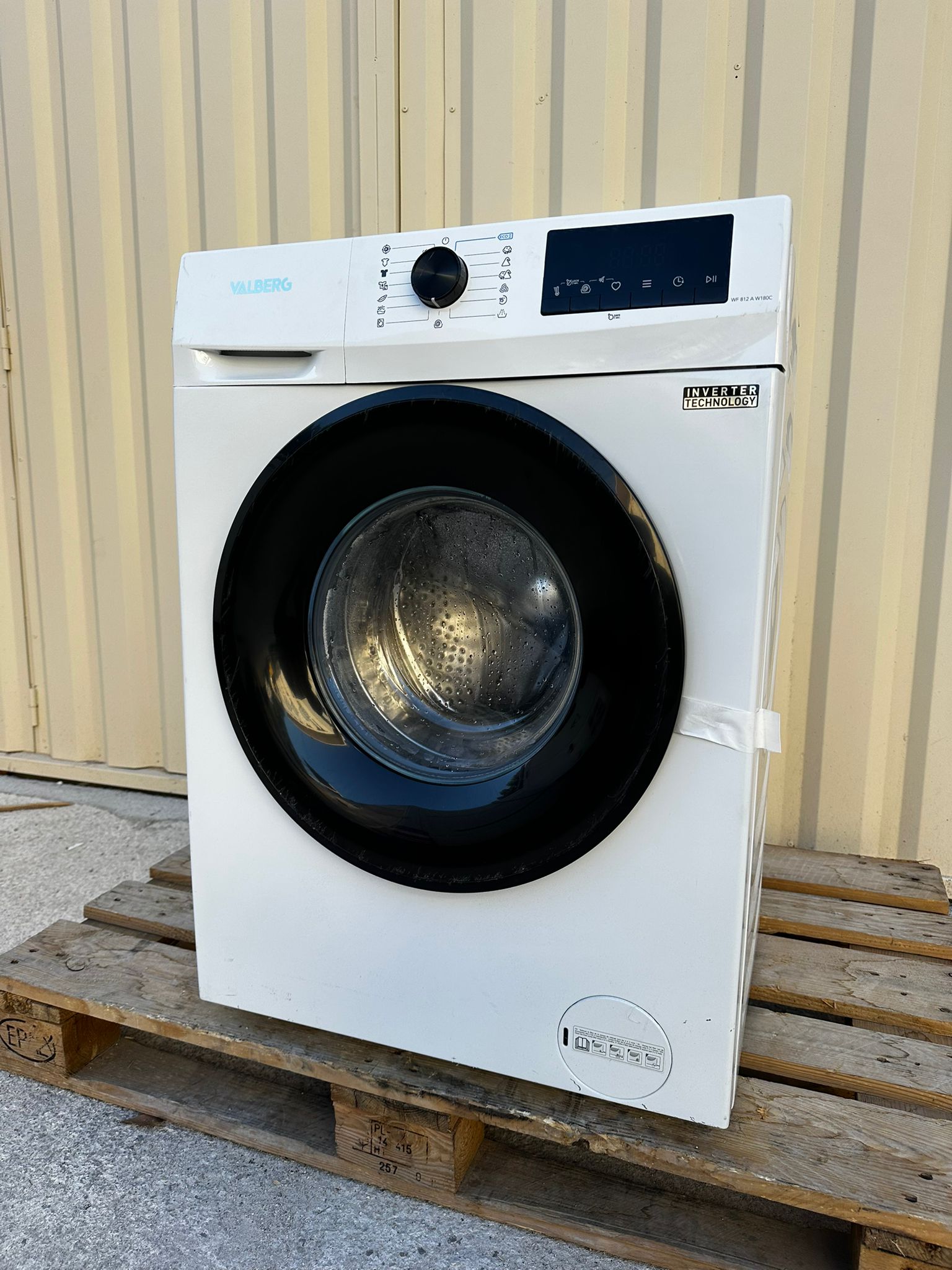 Lave-Linge VALBERG 8 Kg NEUF ( Avec Défaut d’Aspect ) GARANTIE 1 AN