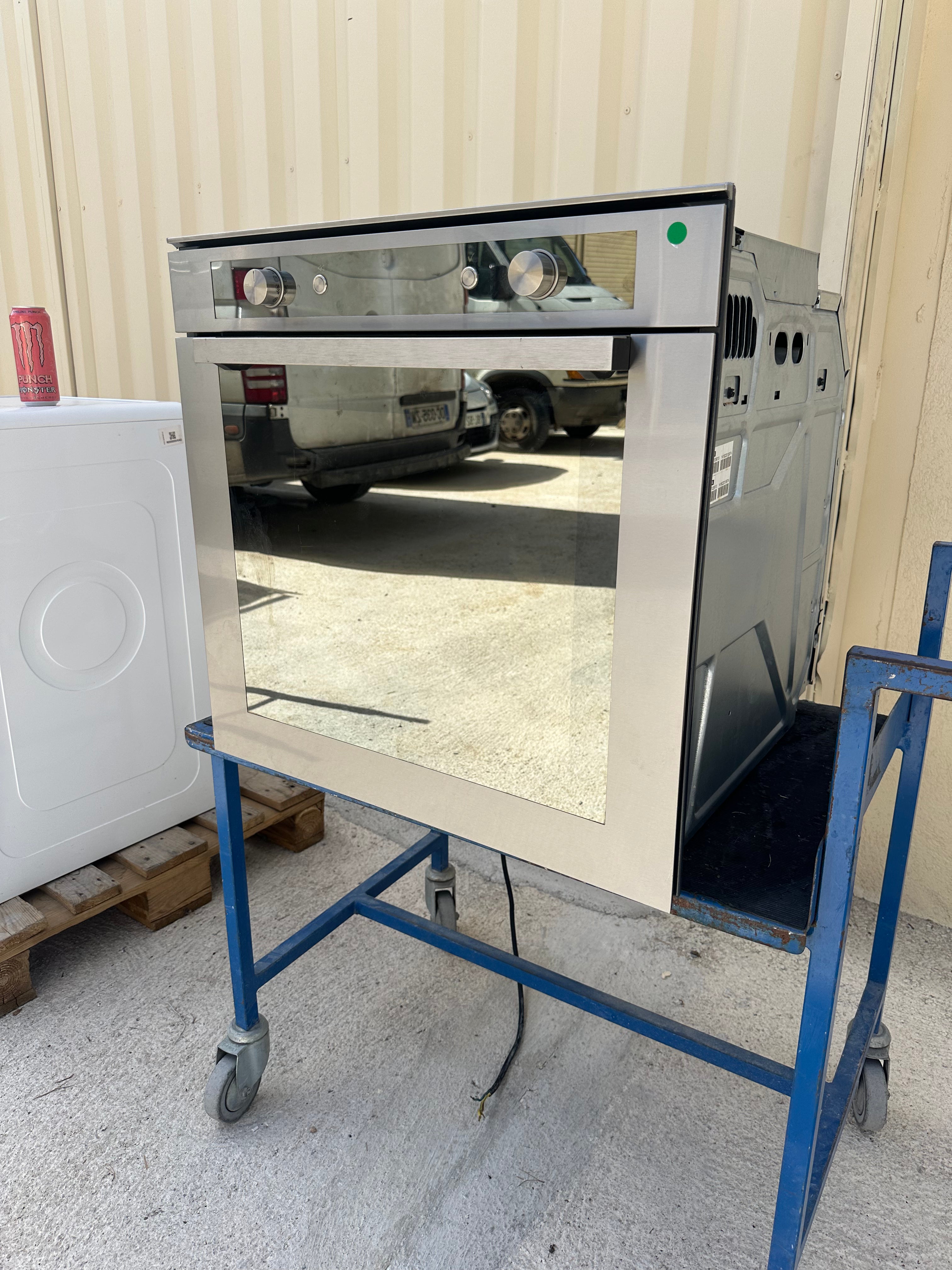 Four Encastrable WHIRLPOOL Pyrolyse GARANTIE 1 AN