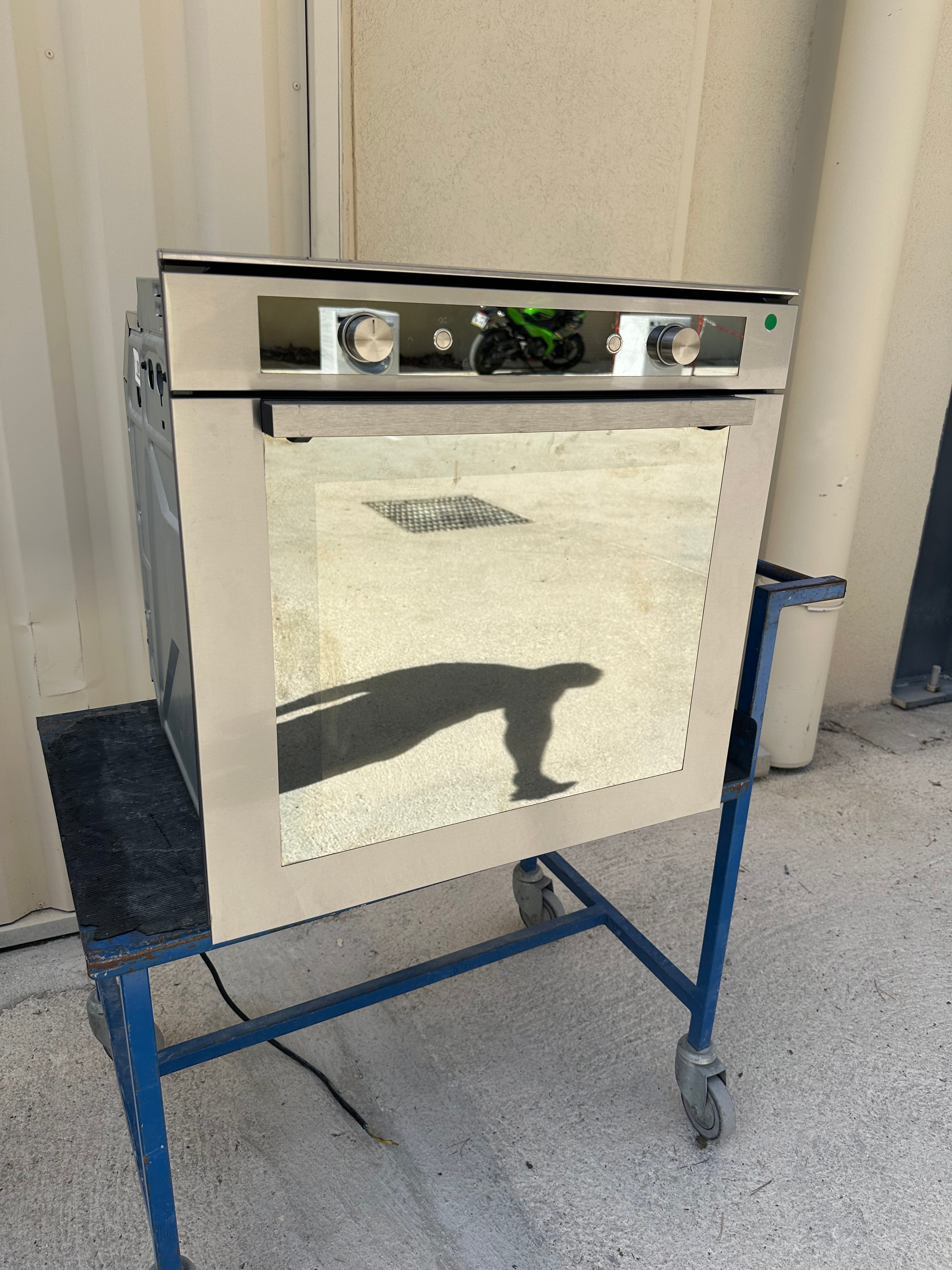 Four Encastrable WHIRLPOOL Pyrolyse GARANTIE 1 AN