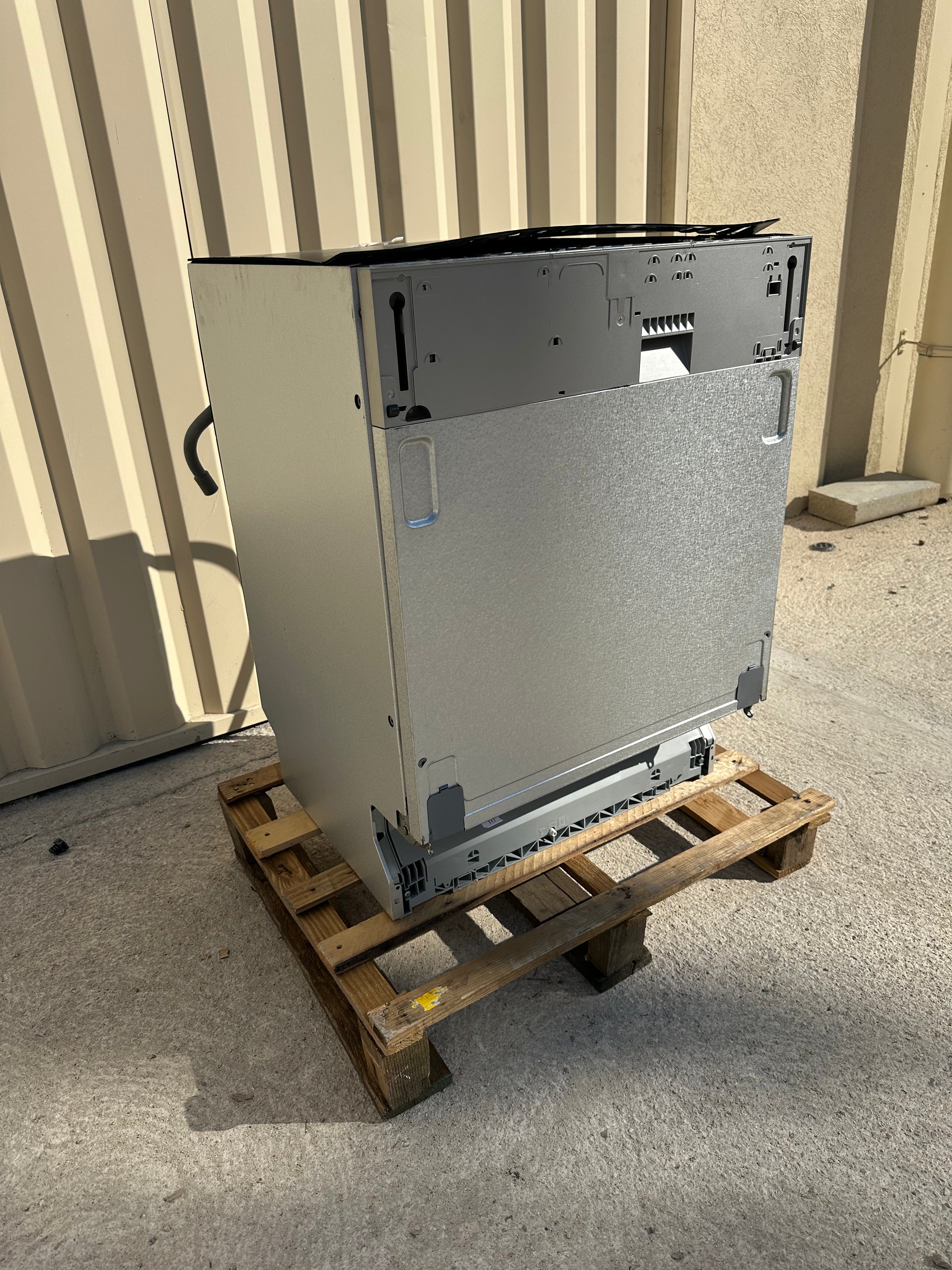 Lave-Vaisselle Encastrable SMEG 13 Couverts Comme Neuf ( Très Peu Servi ) GARANTIE 1 AN