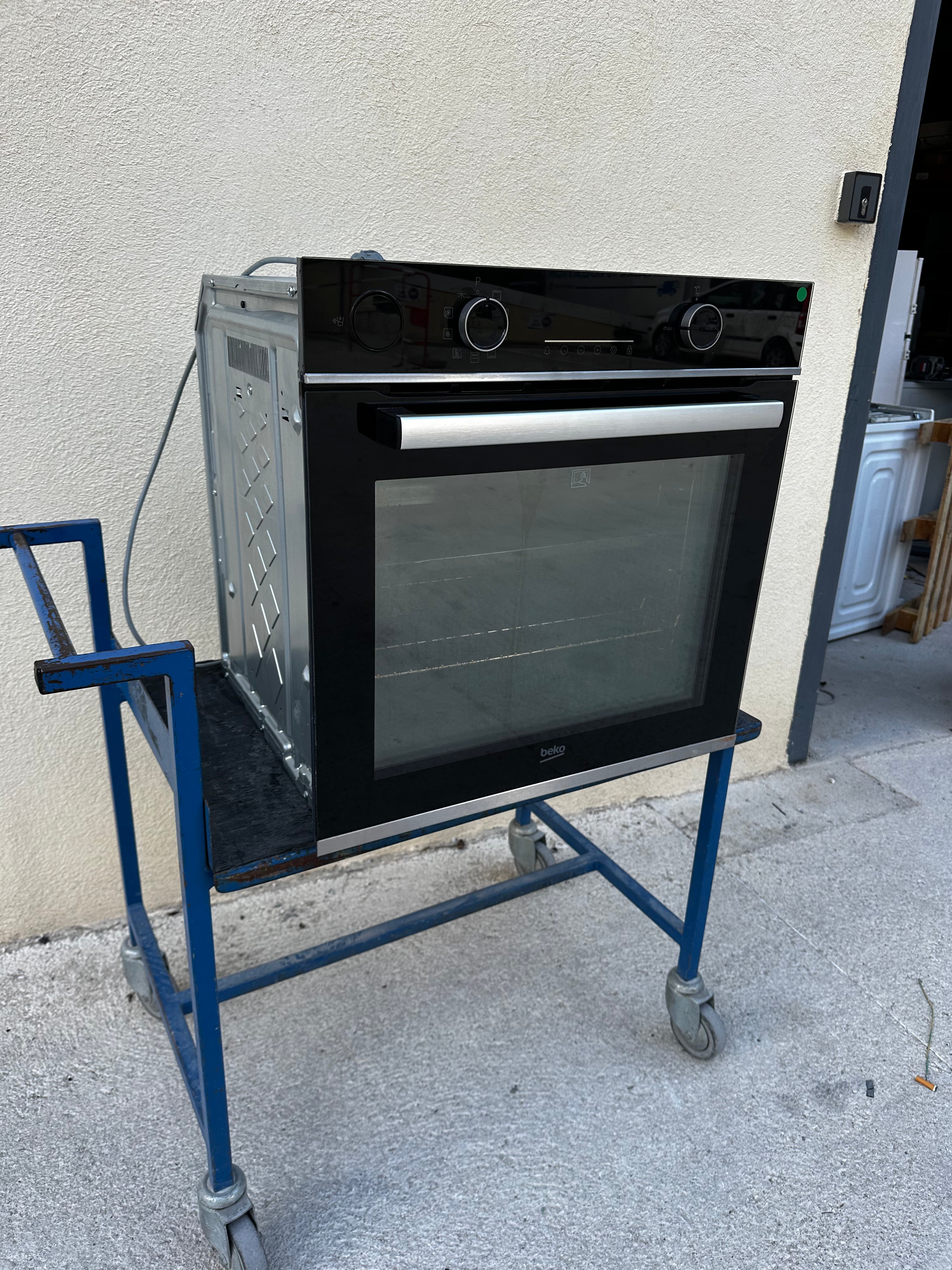 Four Encastrable BEKO Avec Pyrolyse GARANTIE 1 AN