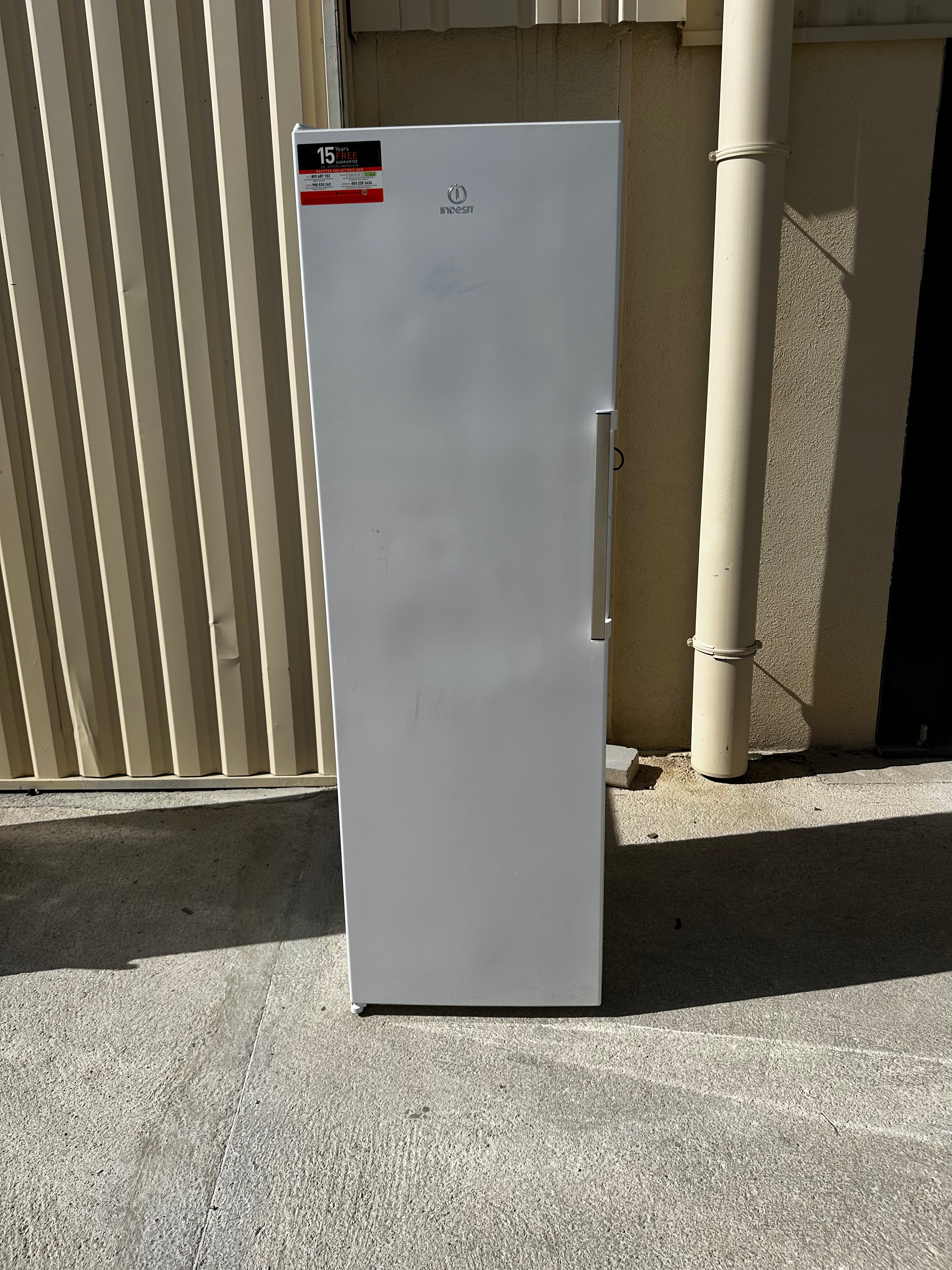 Congélateur Armoire INDESIT No Frost GARANTIE 1 AN