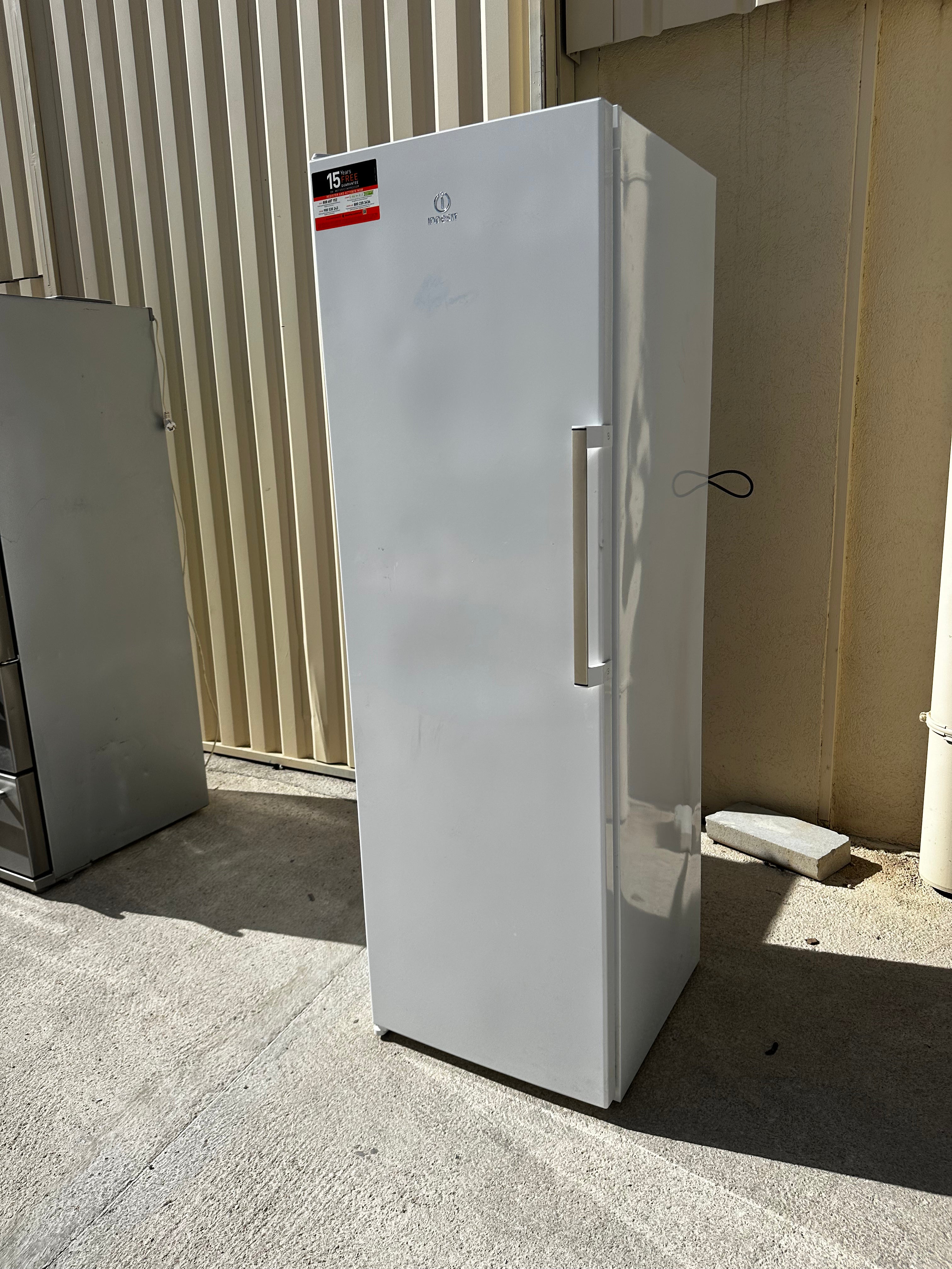 Congélateur Armoire INDESIT No Frost GARANTIE 1 AN