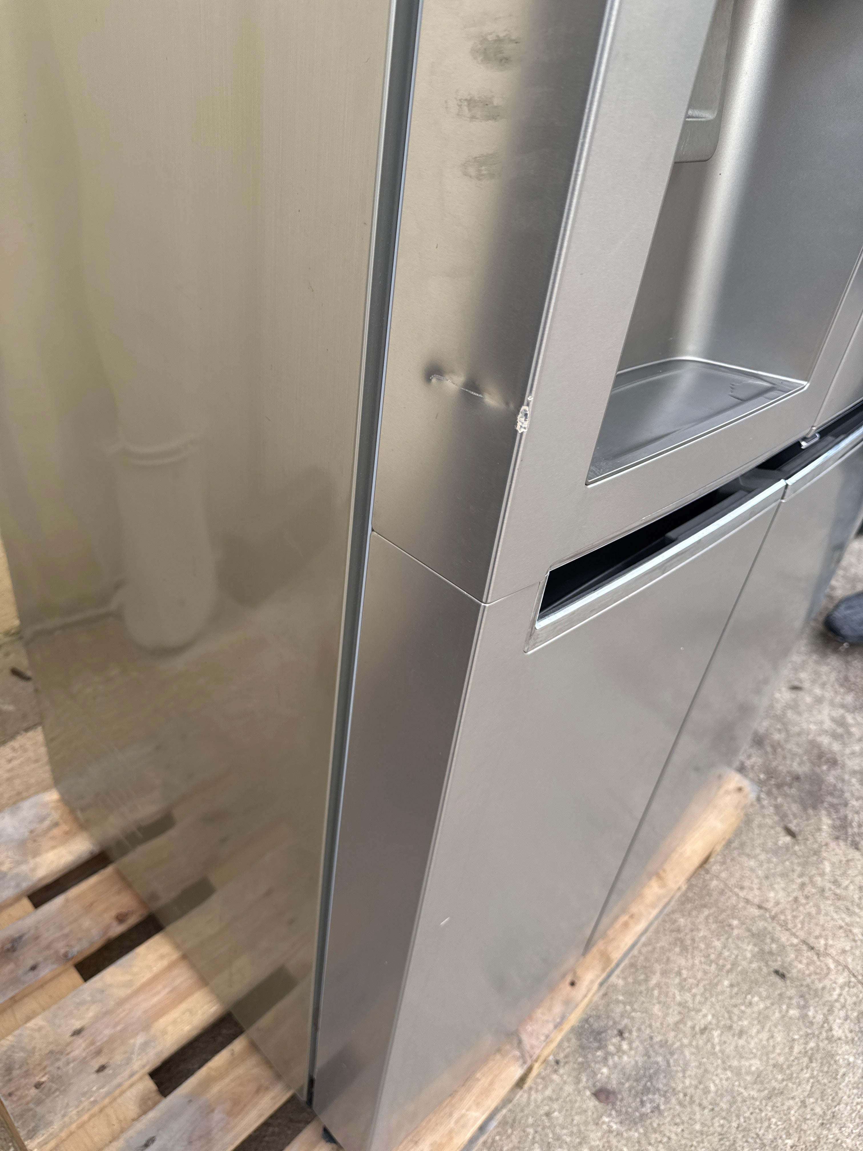 Frigo Américain LG Vitrine Avec Glaçons, Glace Pilée et Eau Fraîche GARANTIE 1 AN