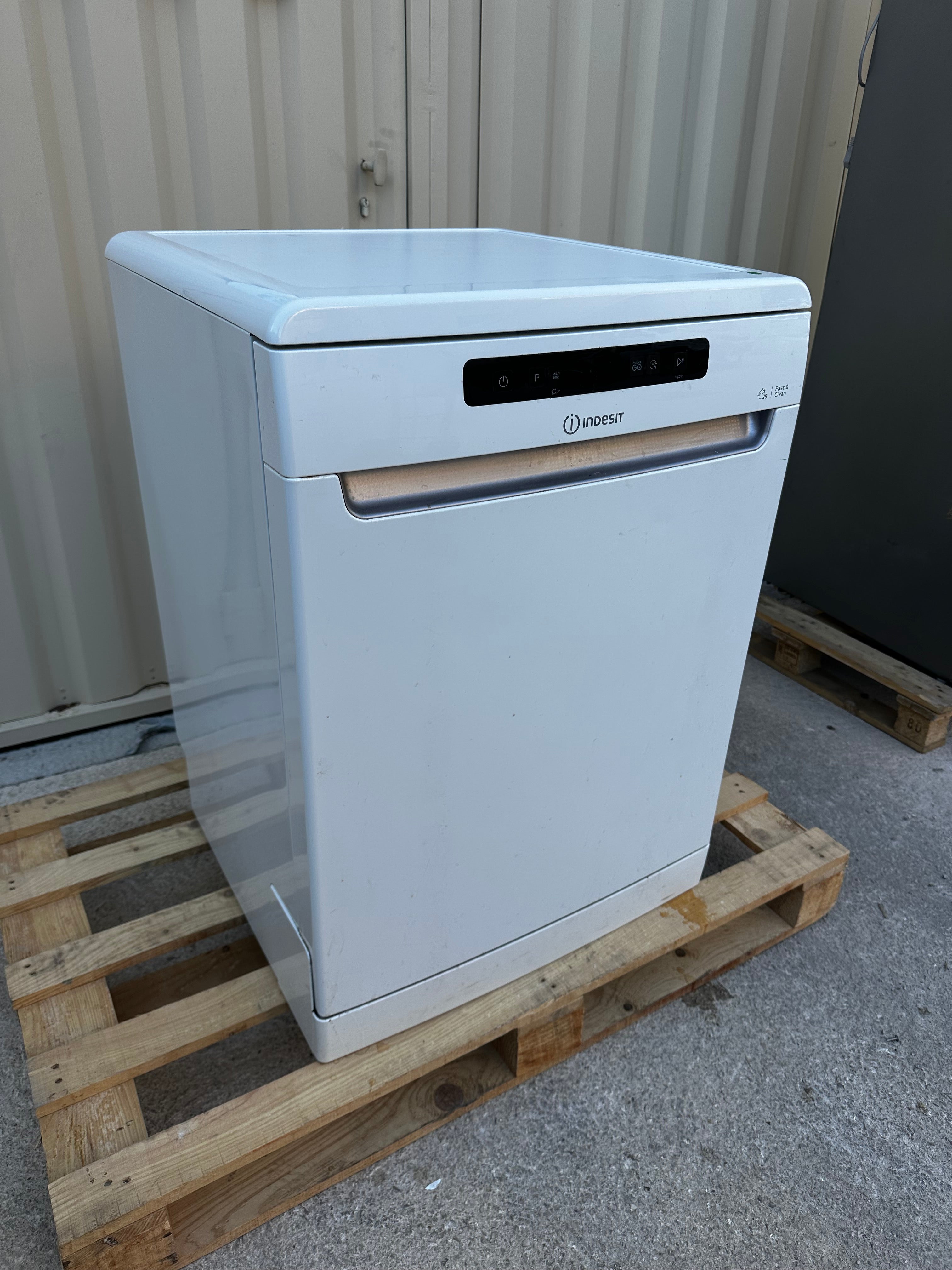 Lave-vaisselle INDESIT 14 Couverts GARANTIE 1 AN