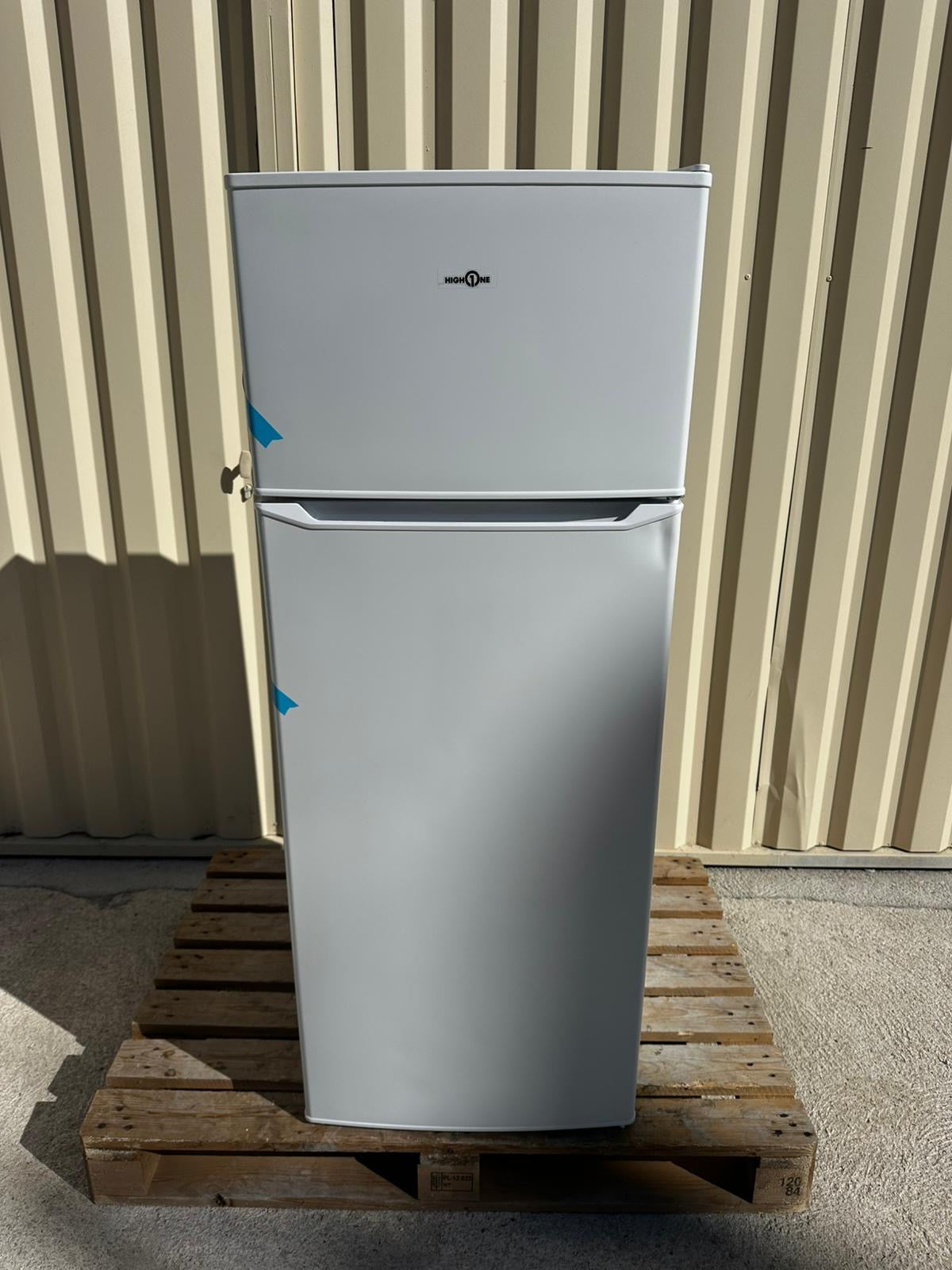 Frigo Combiné HIGHONE Format Étudiant Neuf ( Avec Défaut Esthétique ) GARANTIE 1 AN