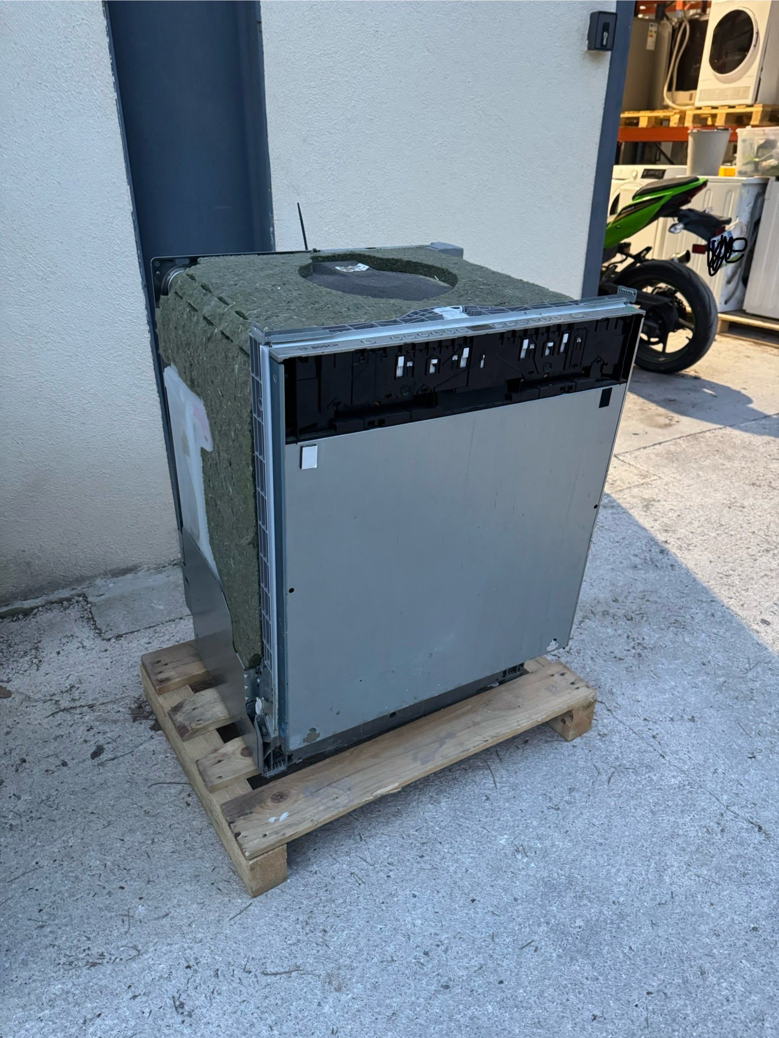 Lave-Vaisselle Encastrable BOSCH    12 Couverts GARANTIE 1 AN