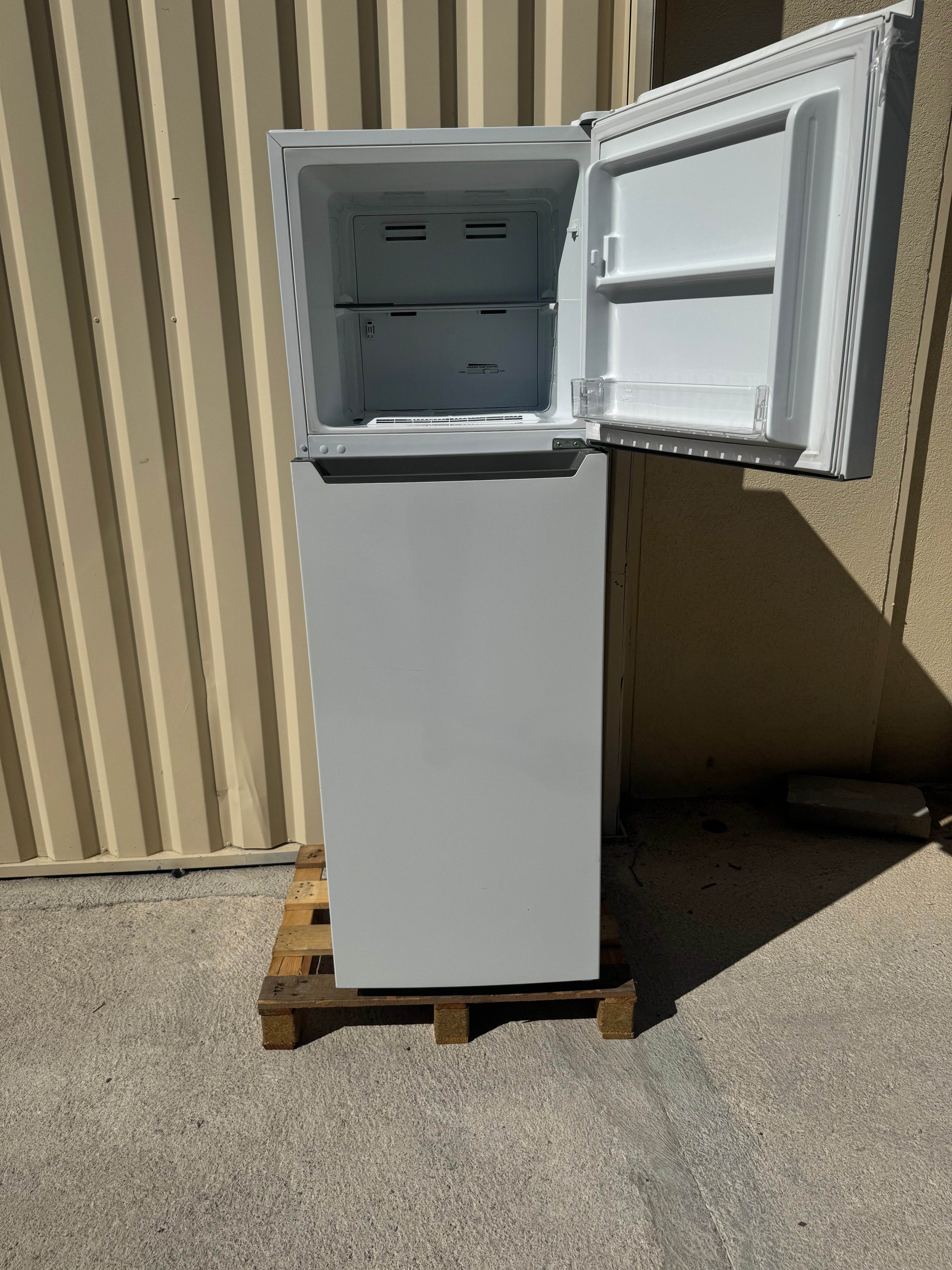 Frigo Combiné ESSENTIEL B No Frost GARANTIE 1 AN