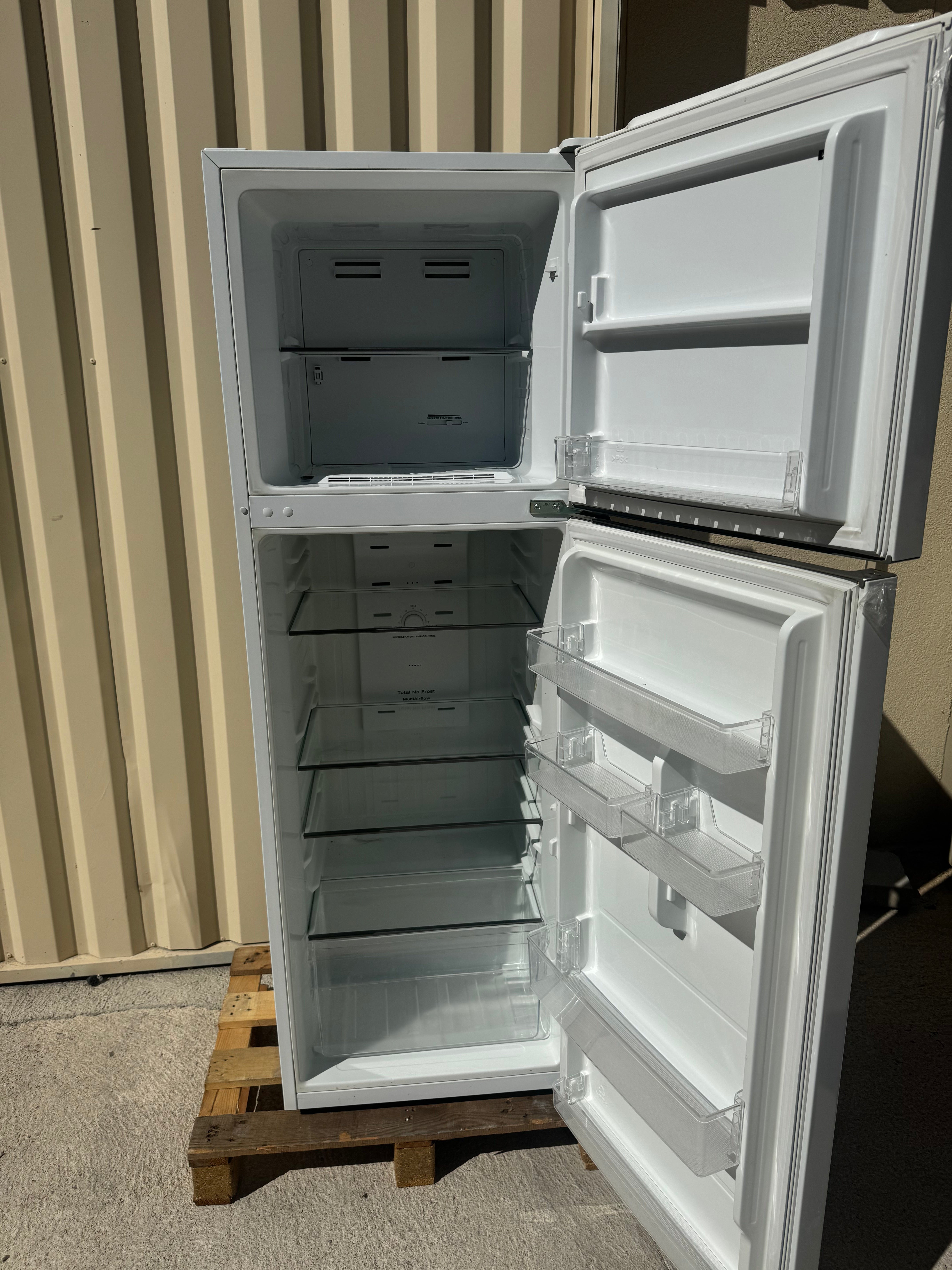 Frigo Combiné ESSENTIEL B No Frost GARANTIE 1 AN