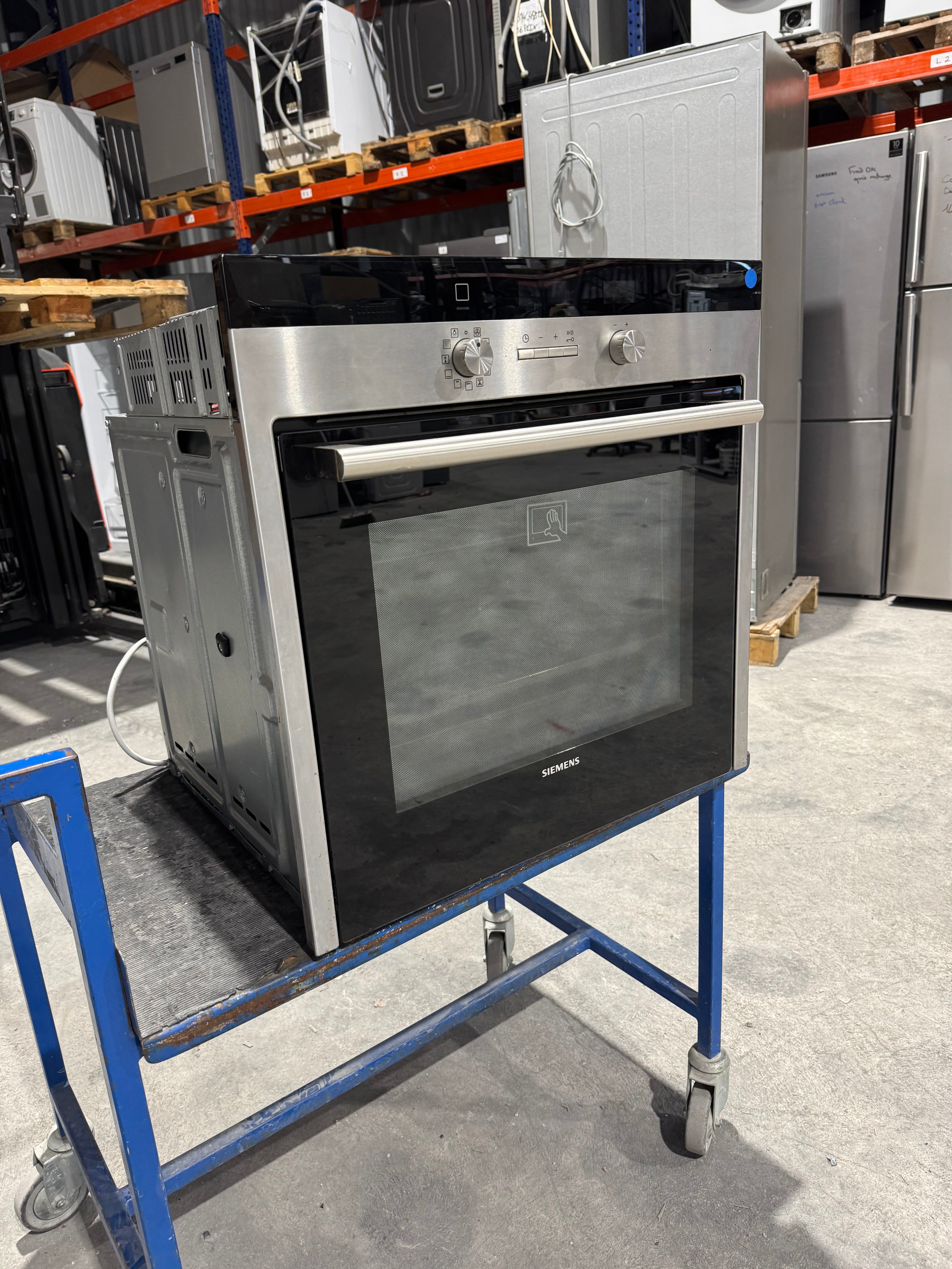 Four Encastrable SIEMENS Avec Pyrolyse GARANTIE 1 AN
