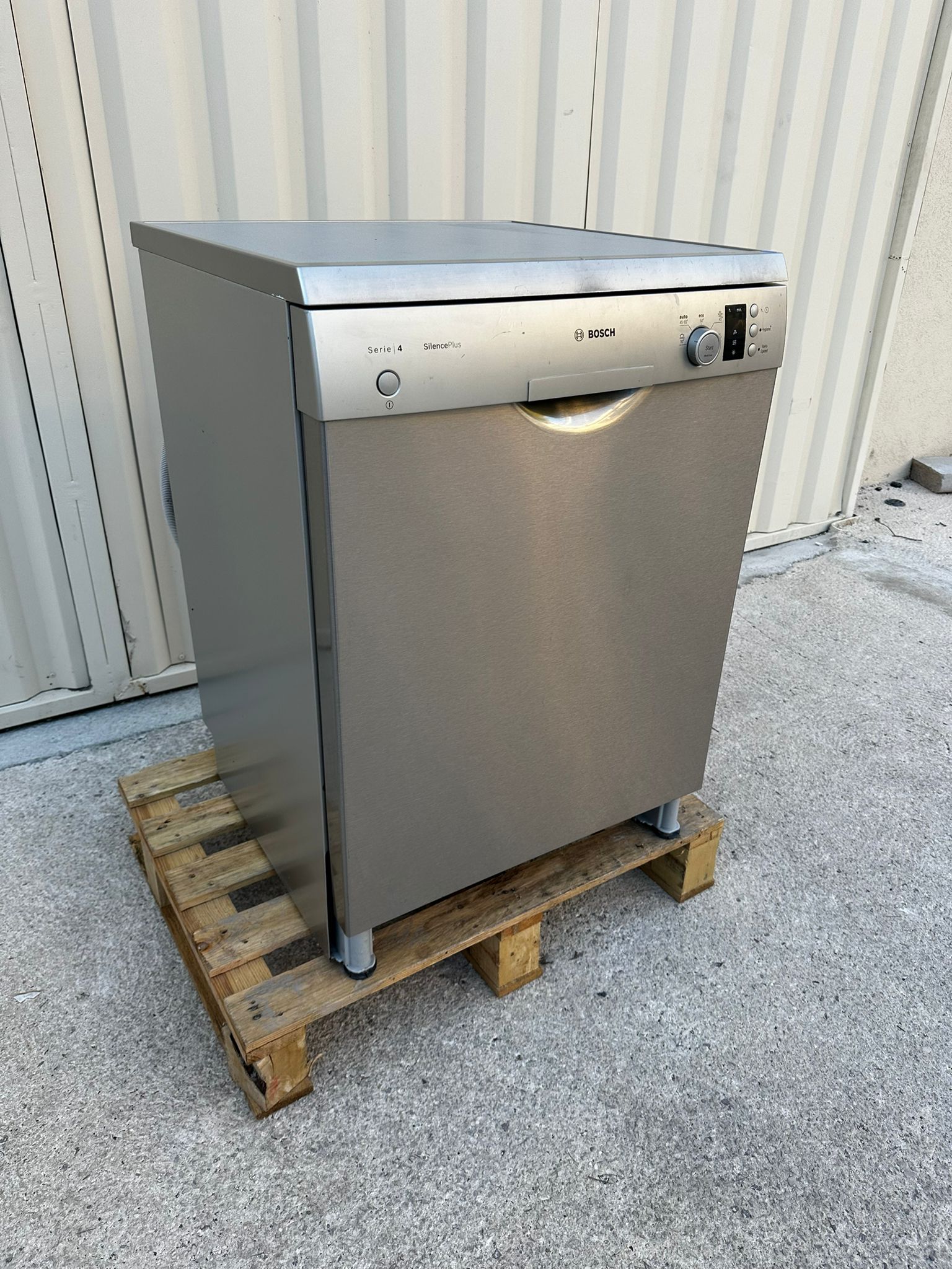 Lave-Vaisselle BOSCH 13 Couverts GARANTIE 1 AN
