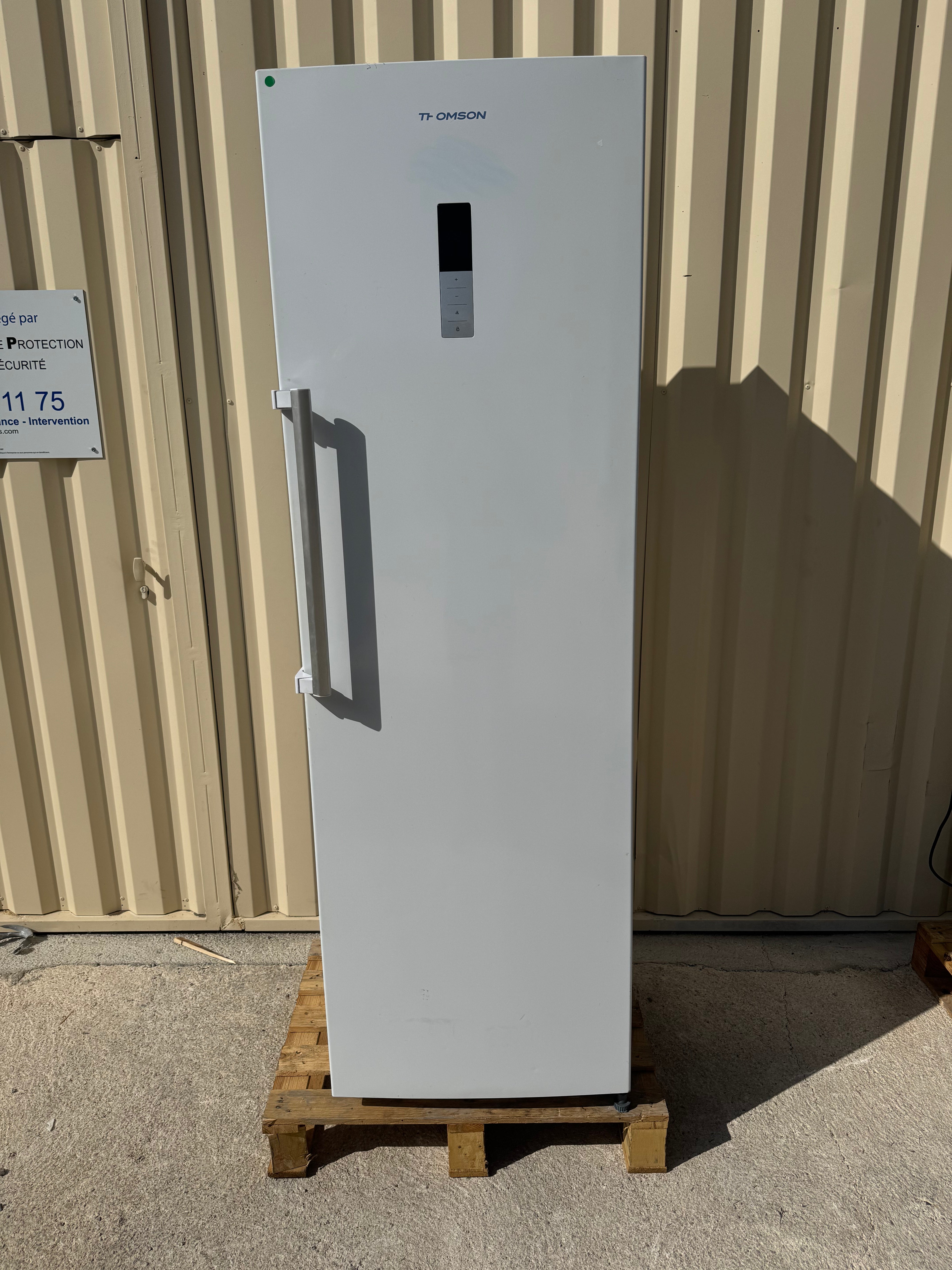 Frigo Simple THOMSON Avec Petite Partie Freezer GARANTIE 1 AN