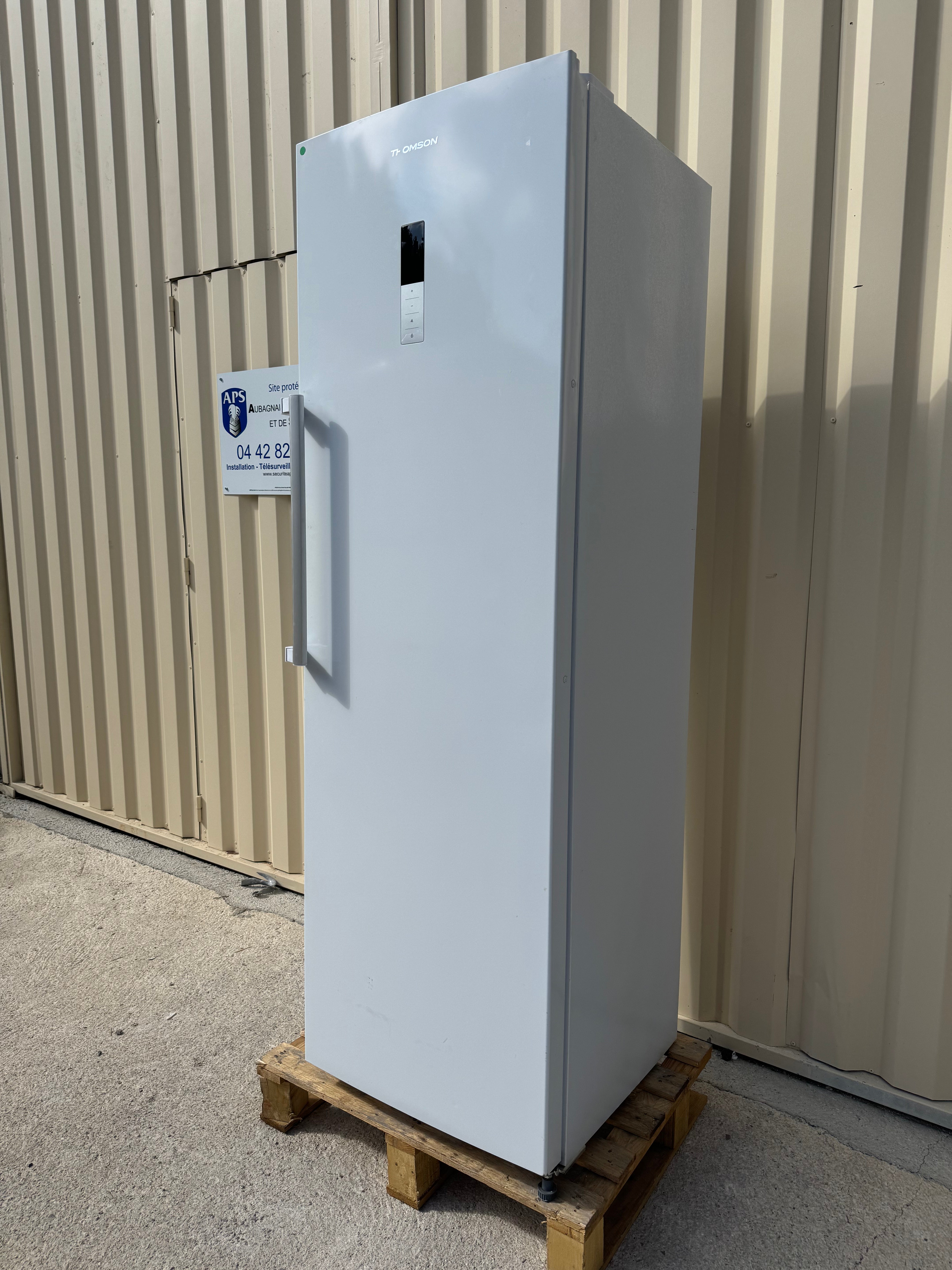 Frigo Simple THOMSON Avec Petite Partie Freezer GARANTIE 1 AN