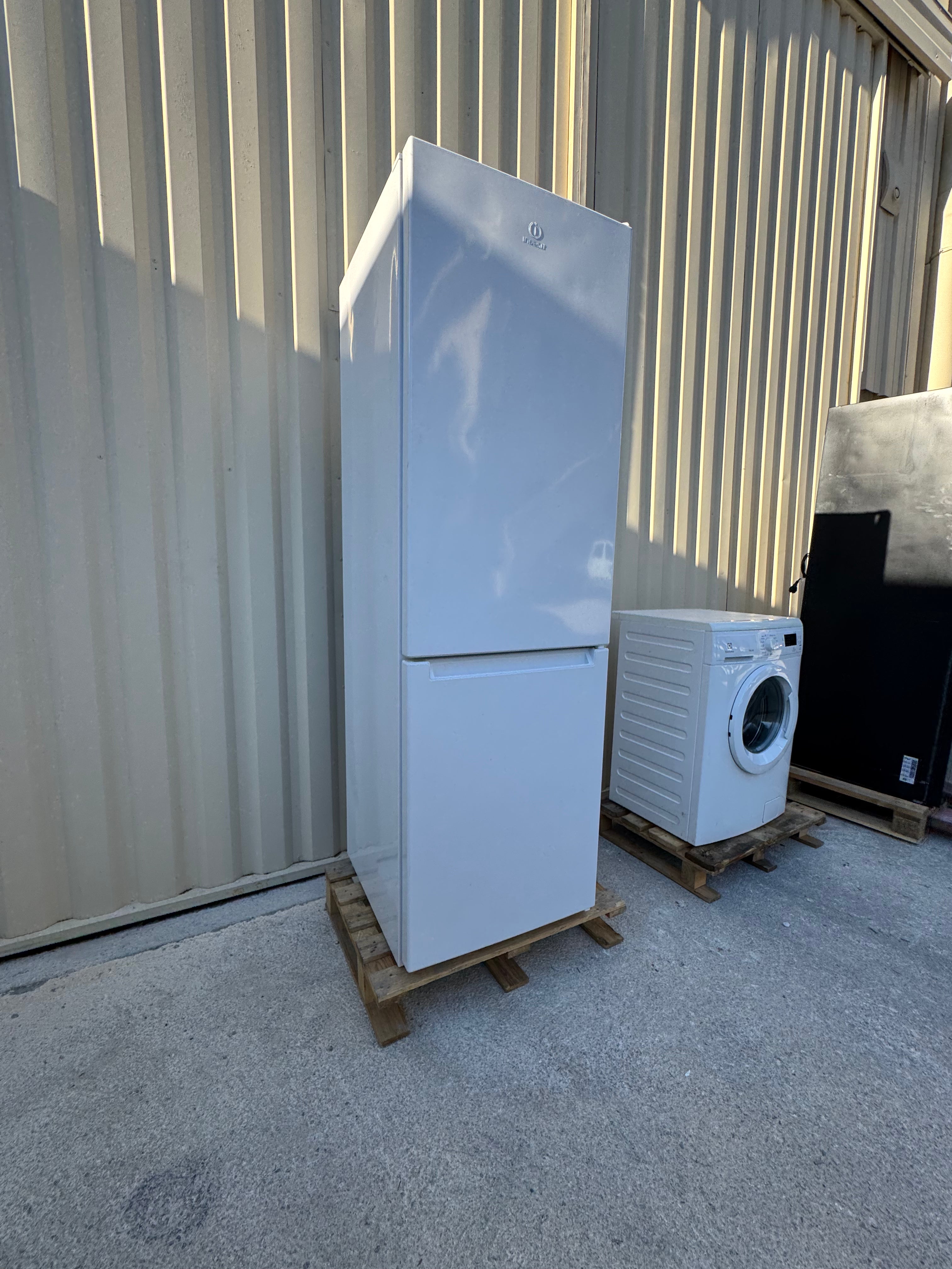 Frigo Combiné INDESIT No Frost GARANTIE 1 AN