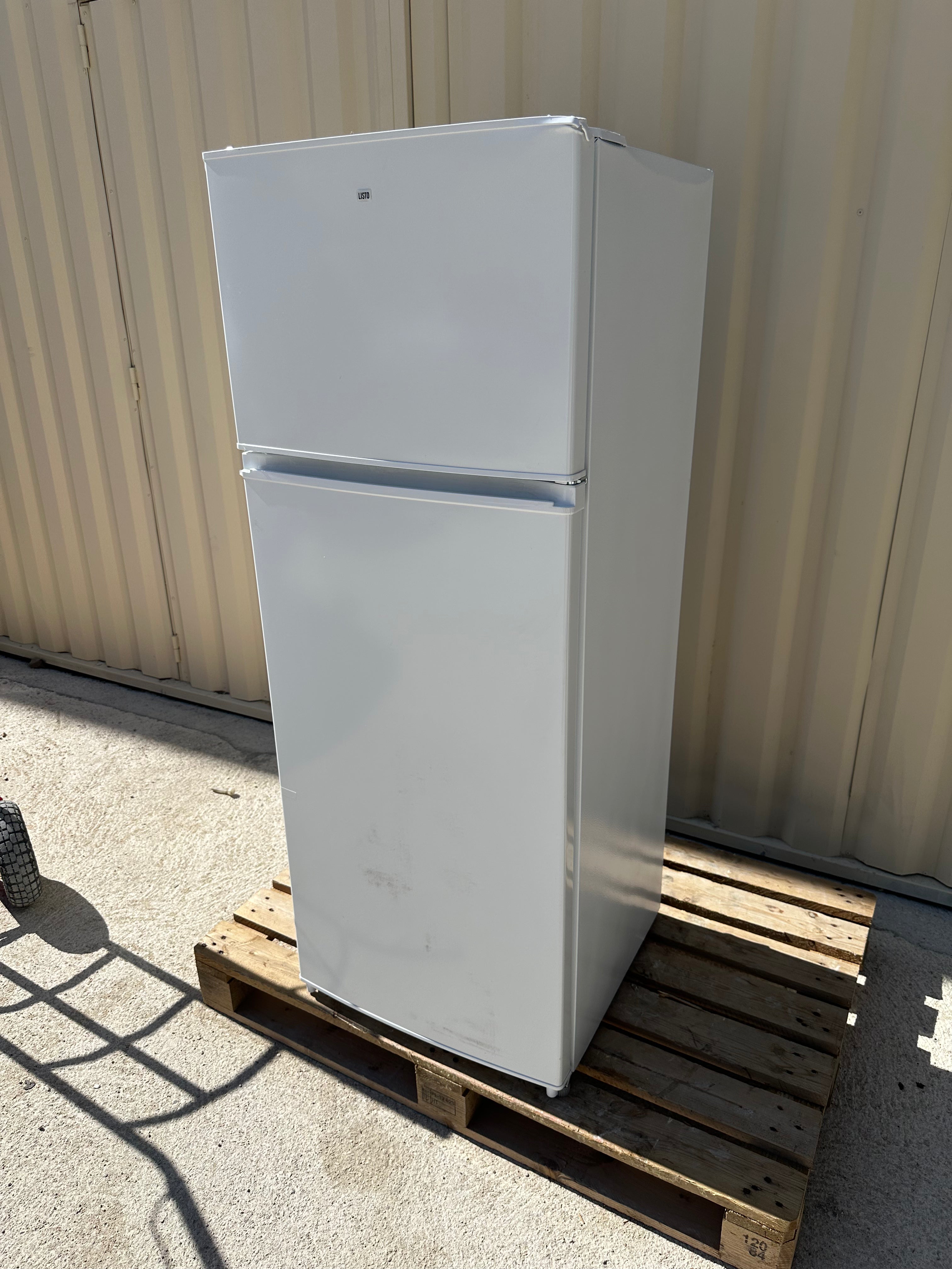Frigo Combiné LISTO Petit Format NEUF ( Avec Défaut d’Aspect ) GARANTIE 1 AN