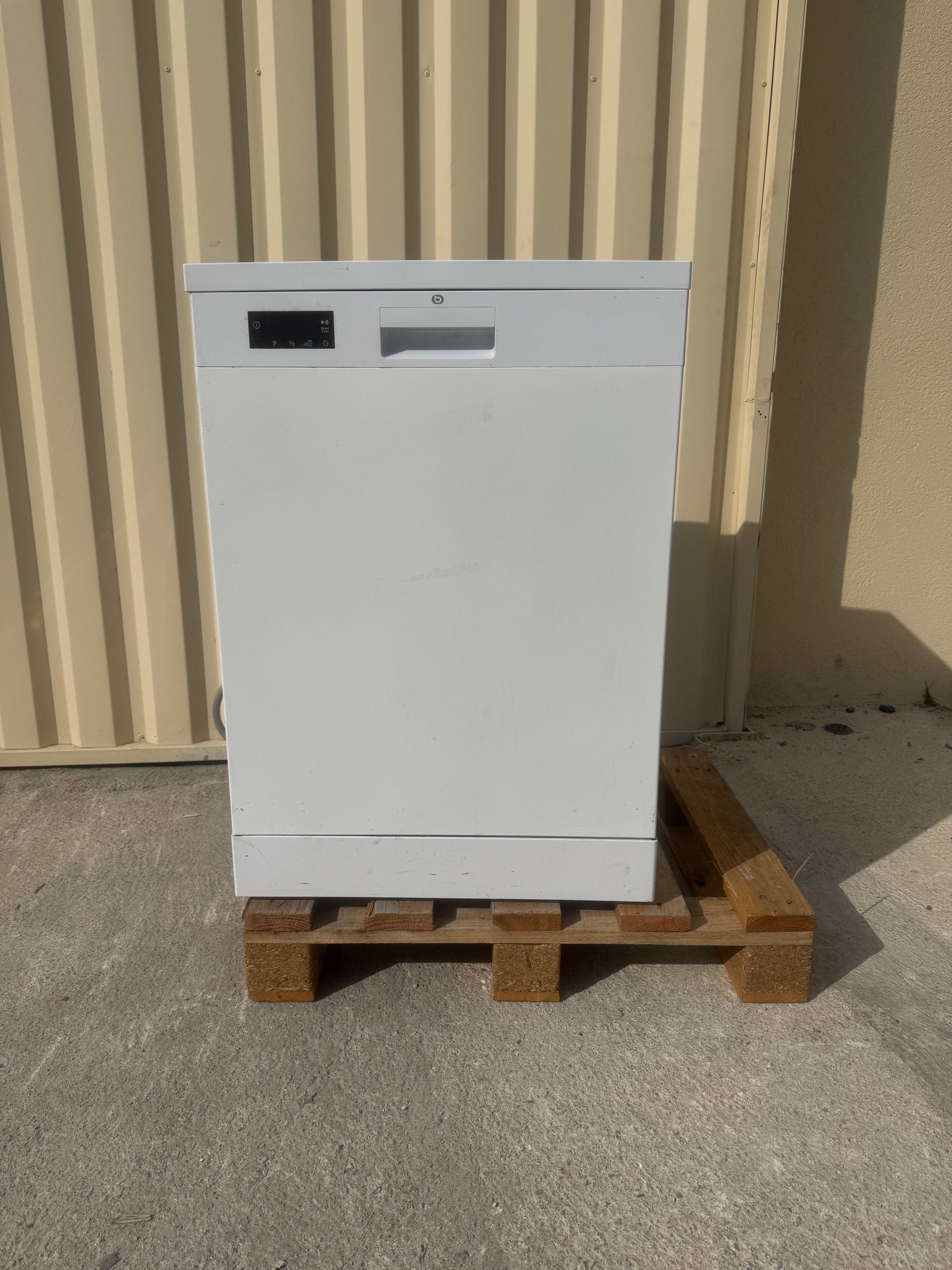 Lave-Vaisselle ESSENTIEL B 14 Couverts GARANTIE 1 AN