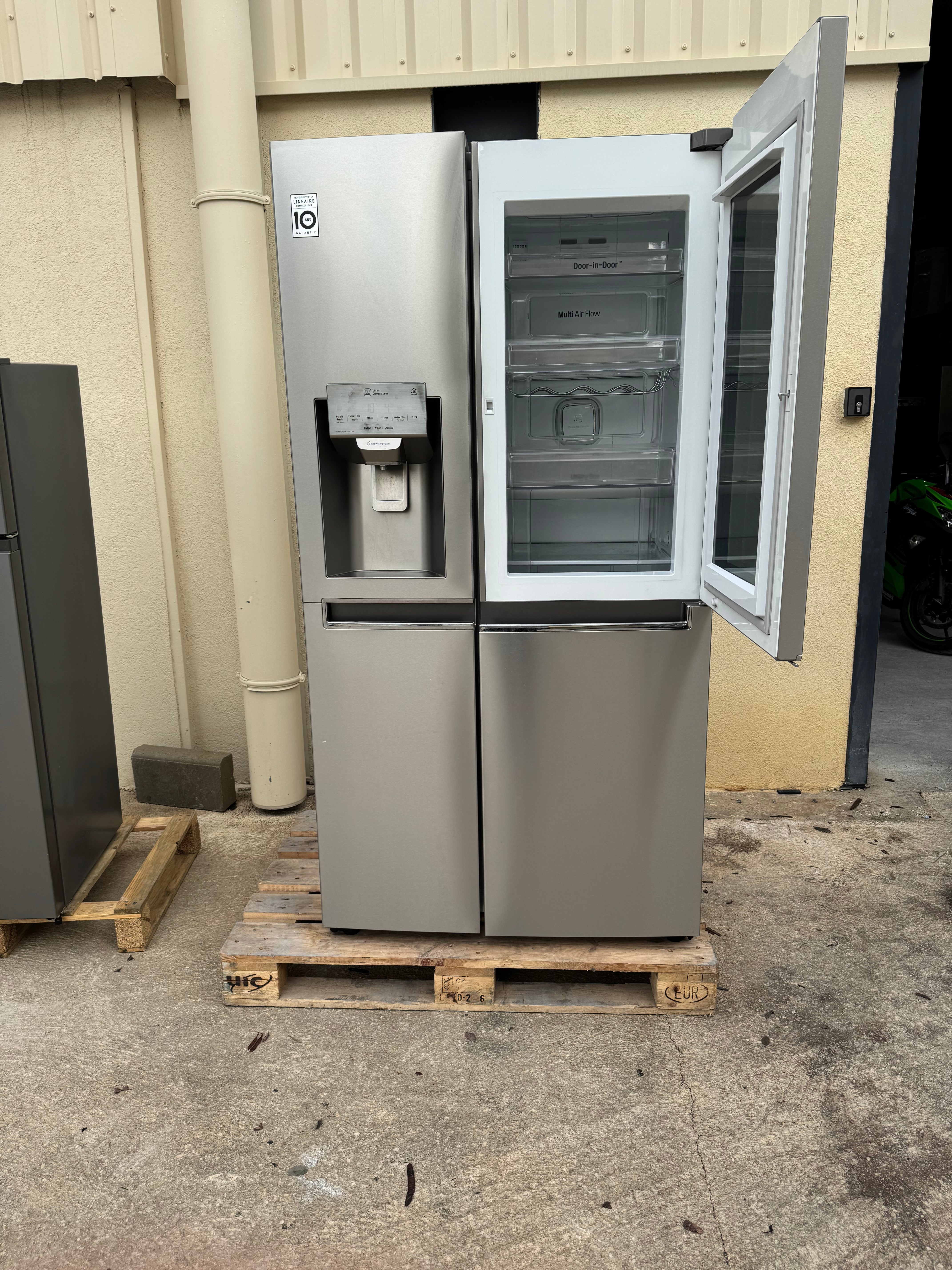 Frigo Américain LG Vitrine Avec Glaçons, Glace Pilée et Eau Fraîche GARANTIE 1 AN