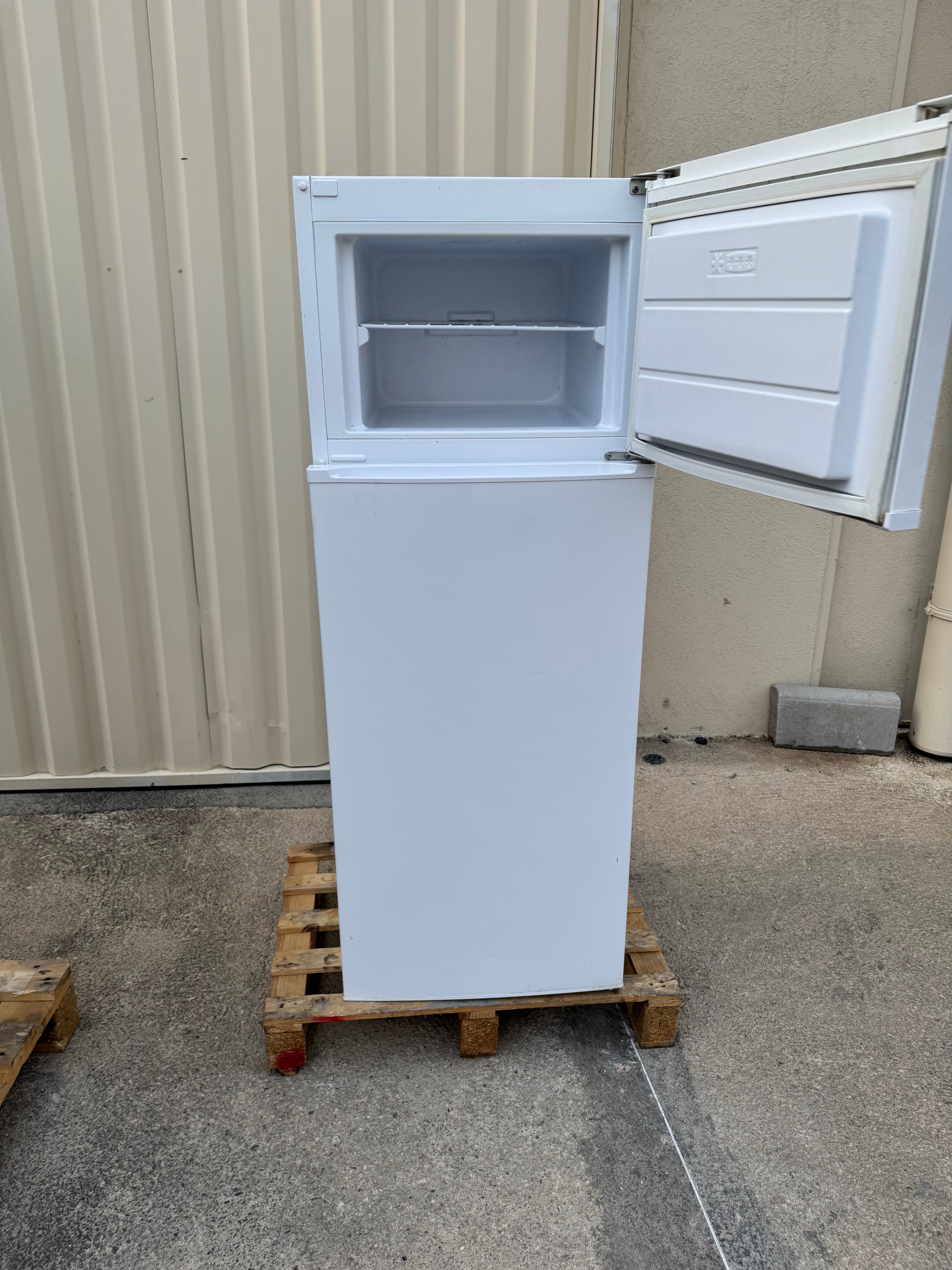 Frigo Combiné INDESIT Format Étudiant GARANTIE 1 AN
