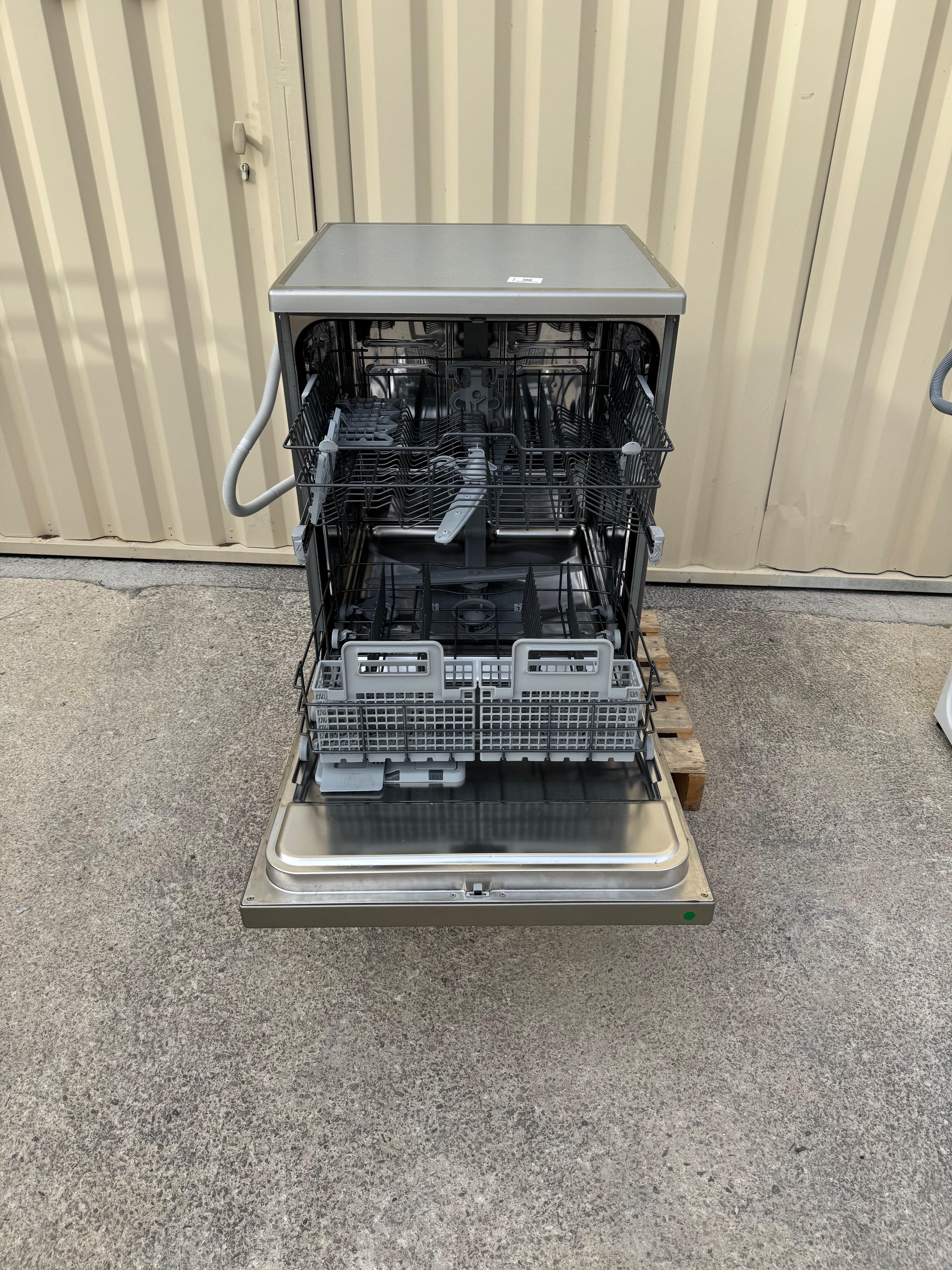 Lave-Vaisselle WHIRLPOOL 16 Couverts GARANTIE 1 AN