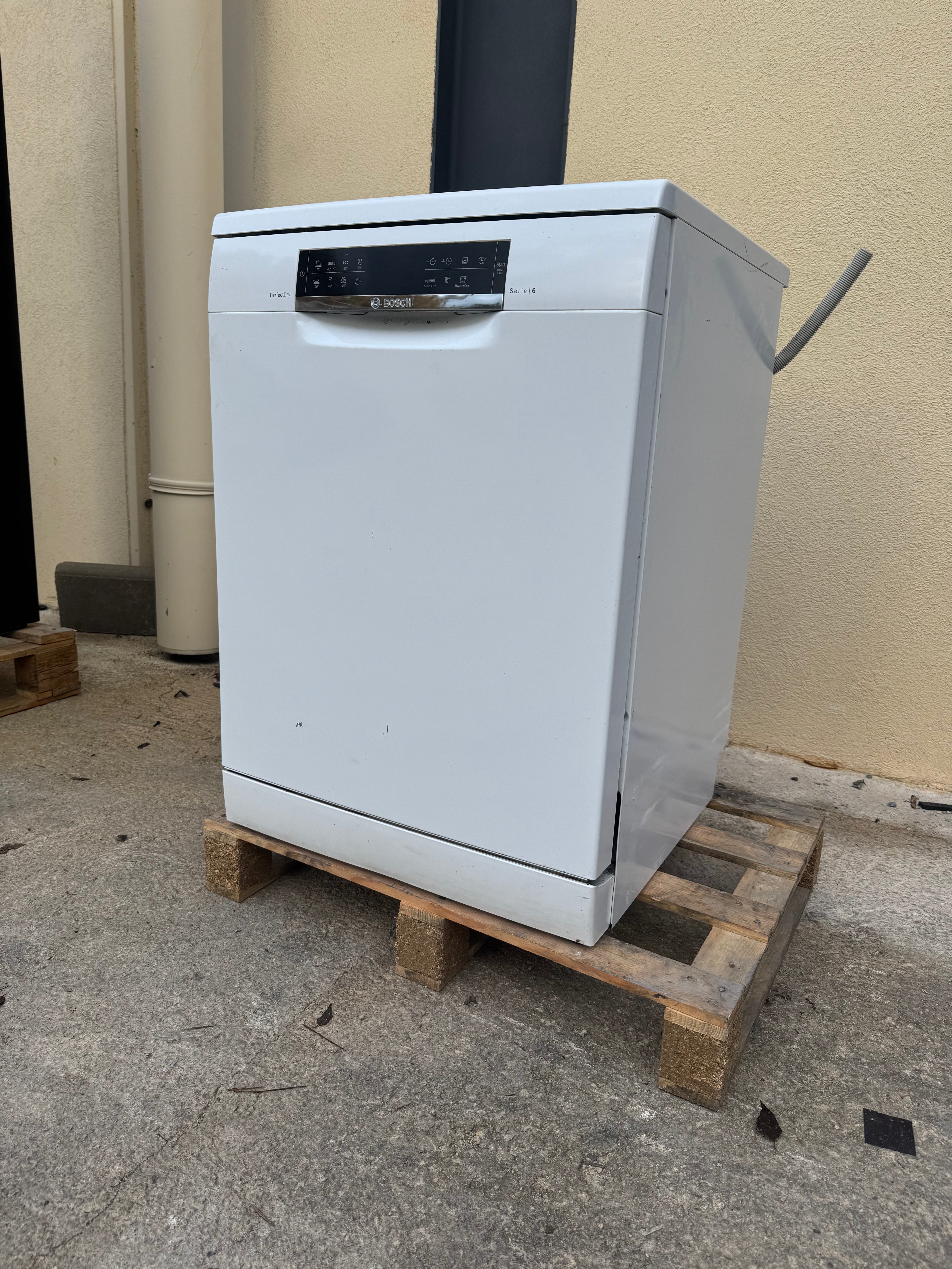 Lave-Vaisselle BOSCH 14 Couverts GARANTIE 1 AN