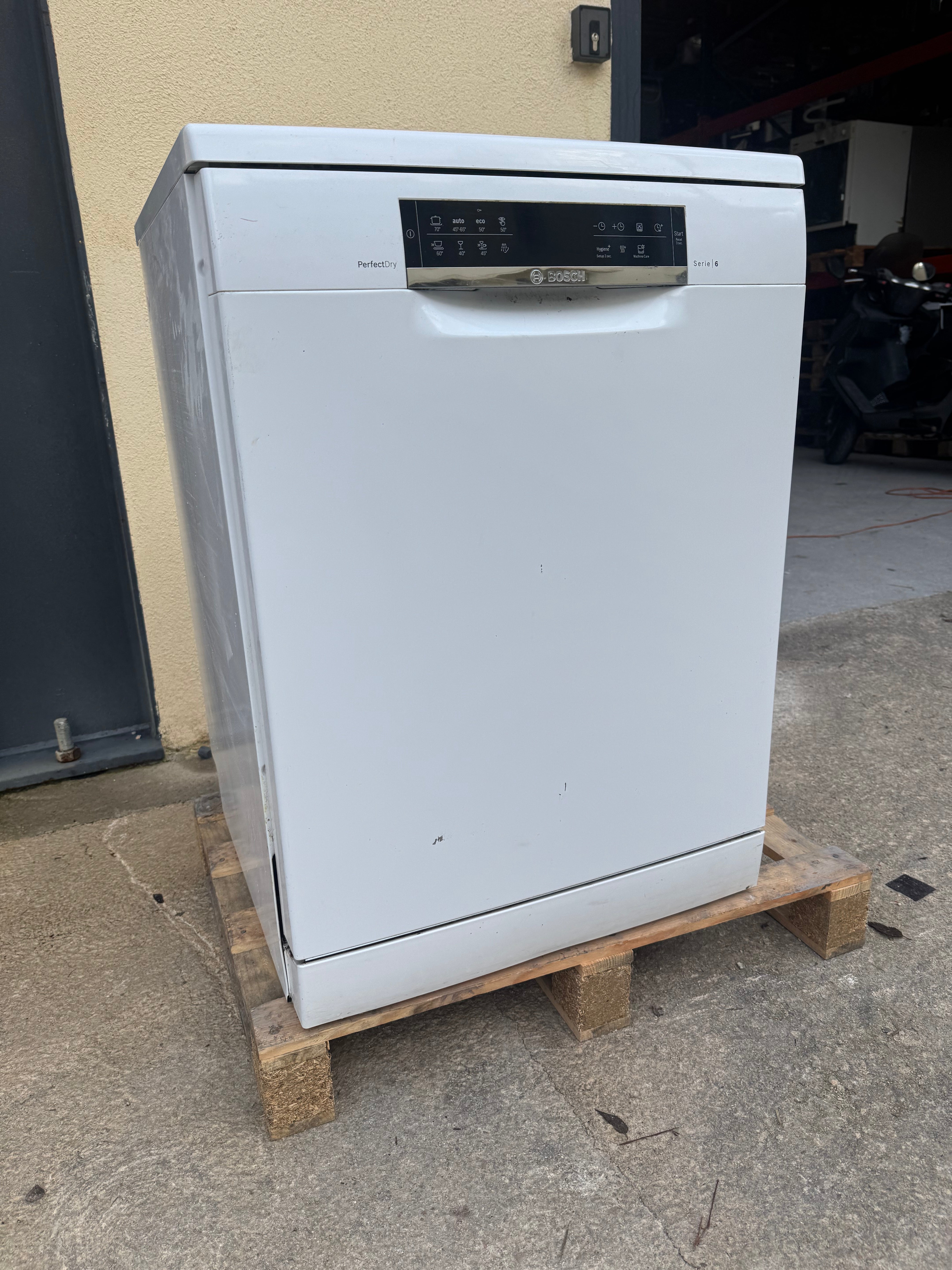 Lave-Vaisselle BOSCH 14 Couverts GARANTIE 1 AN