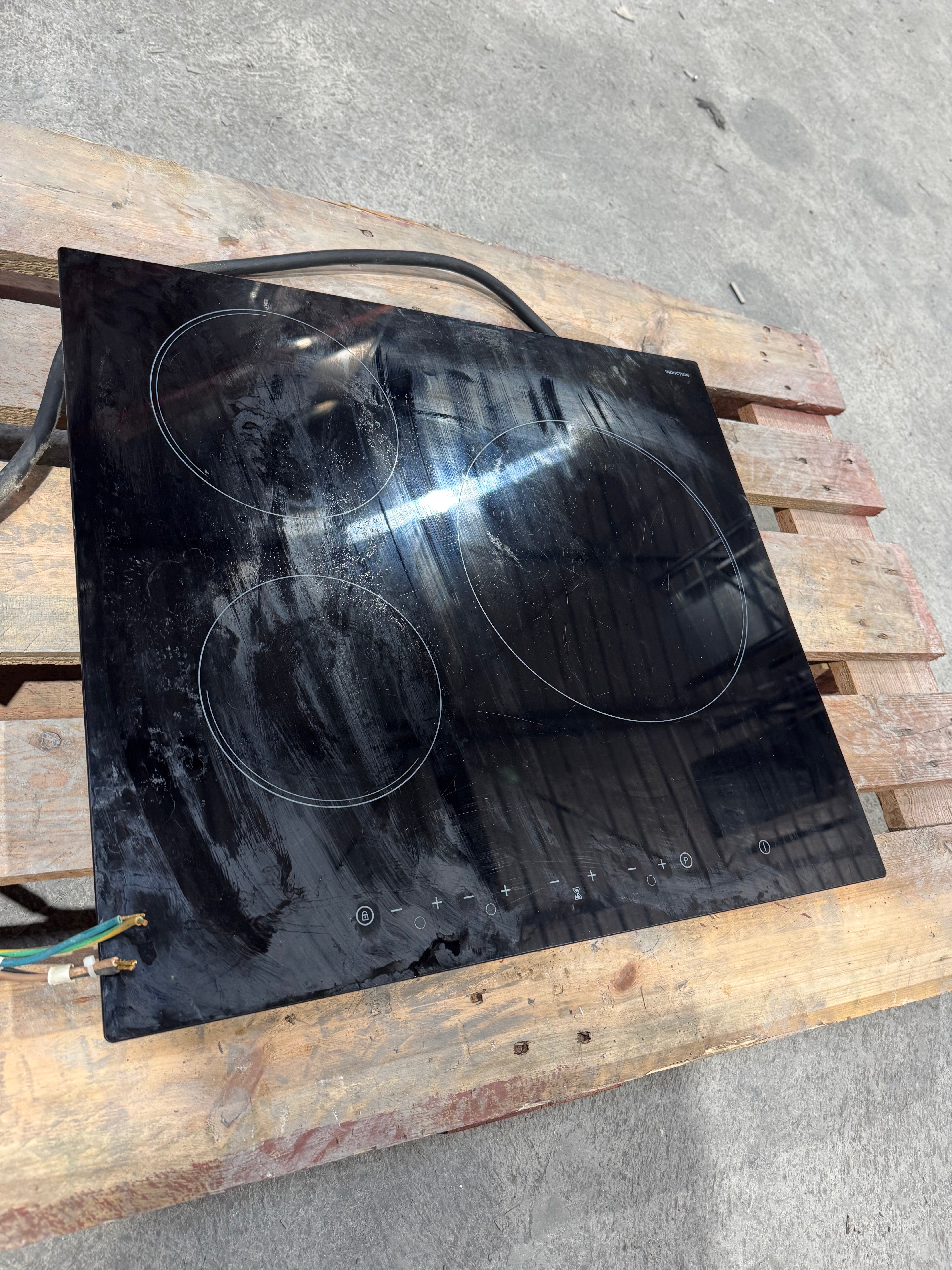 Plaque Induction PROLINE 3 Foyers GARANTIE 1 AN