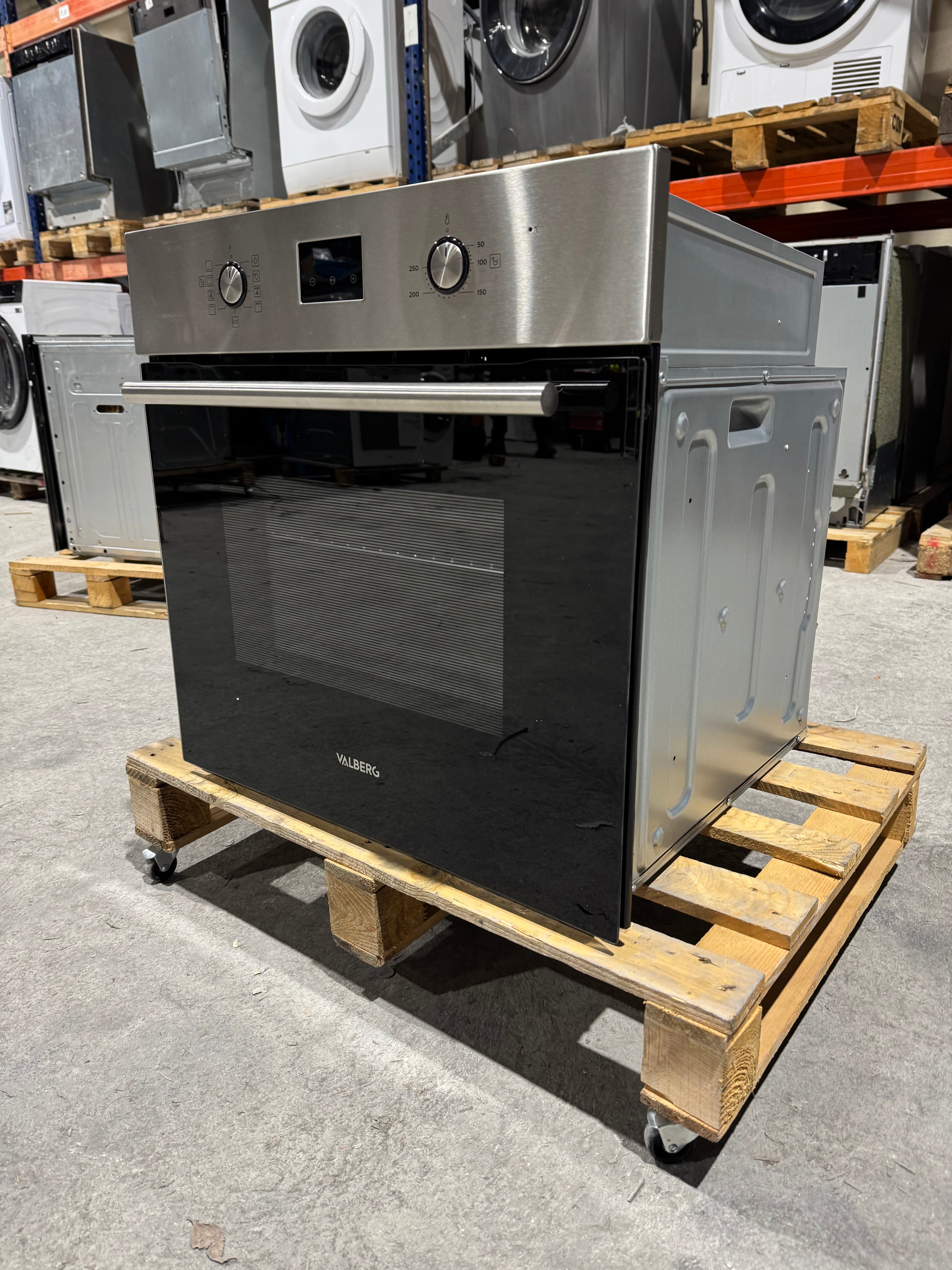 Four Encastrable VALBERG Avec Hydrolyse NEUF ( Jamais Servi) GARANTIE 1 AN