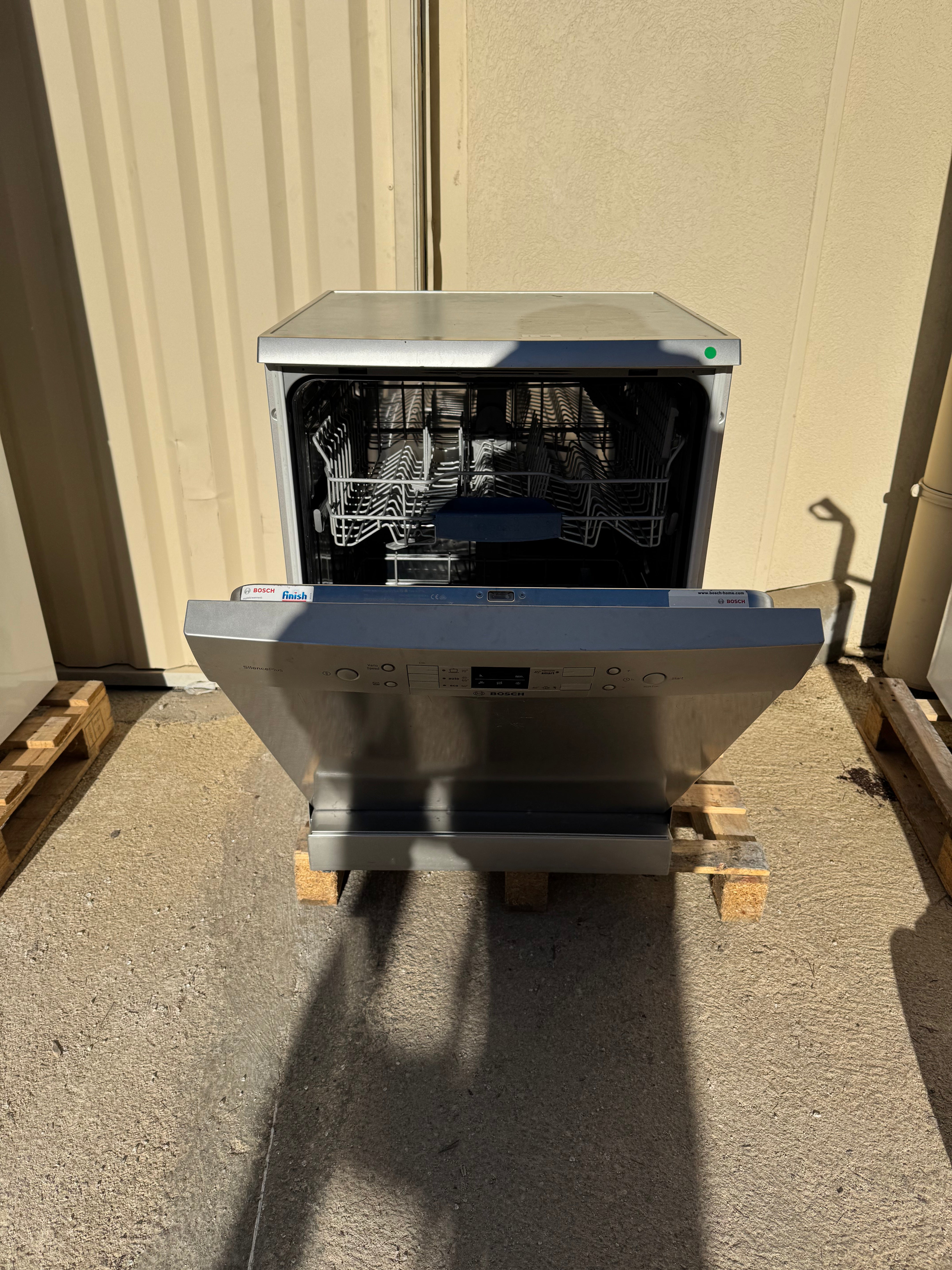 Lave-Vaisselle BOSCH 12 Couverts GARANTIE 1 AN