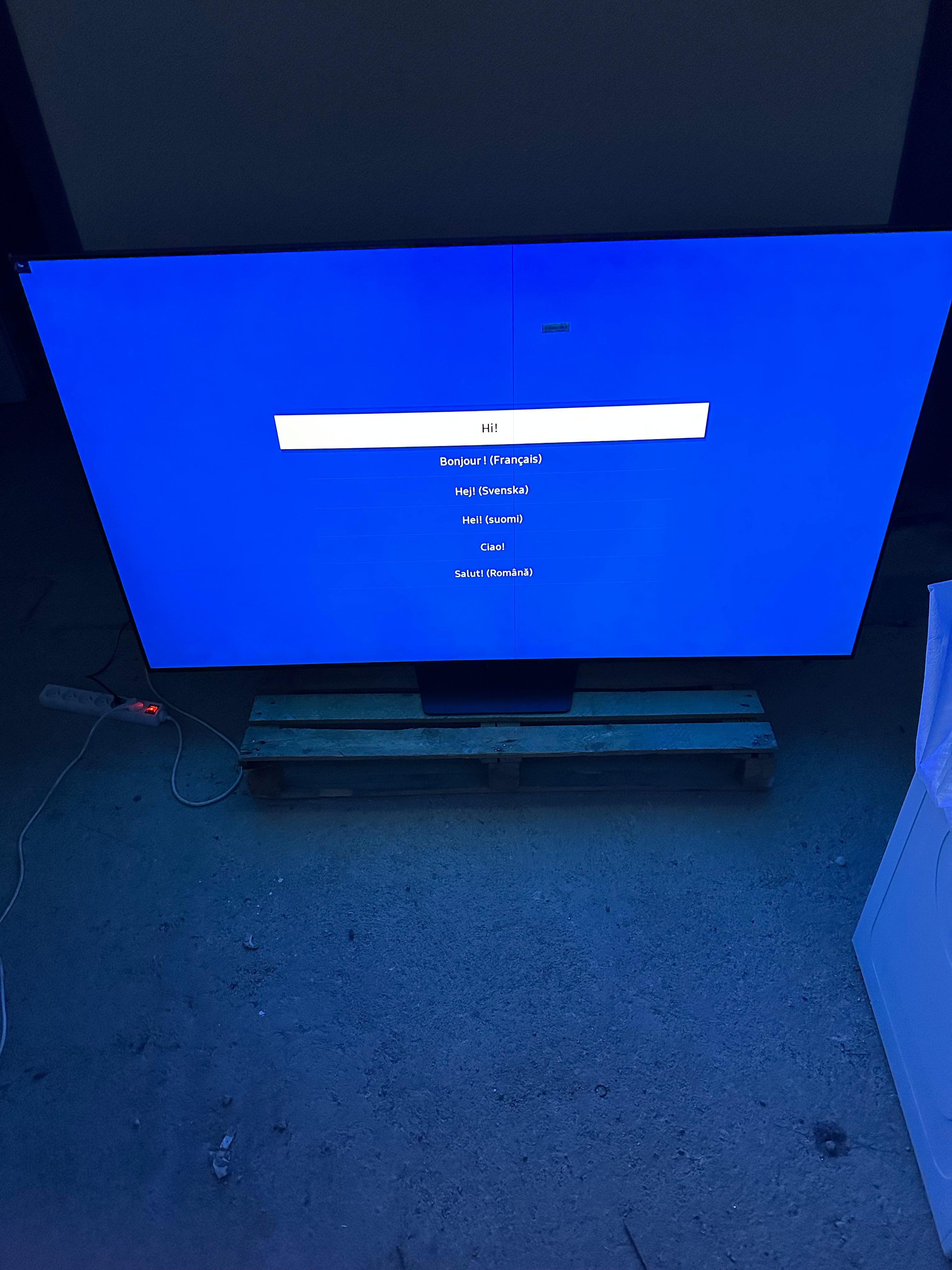 Smart Télévision SAMSUNG 189 Cm / 74’’ NEUVE ( Léger Défaut ) GARANTIE 2 ANS