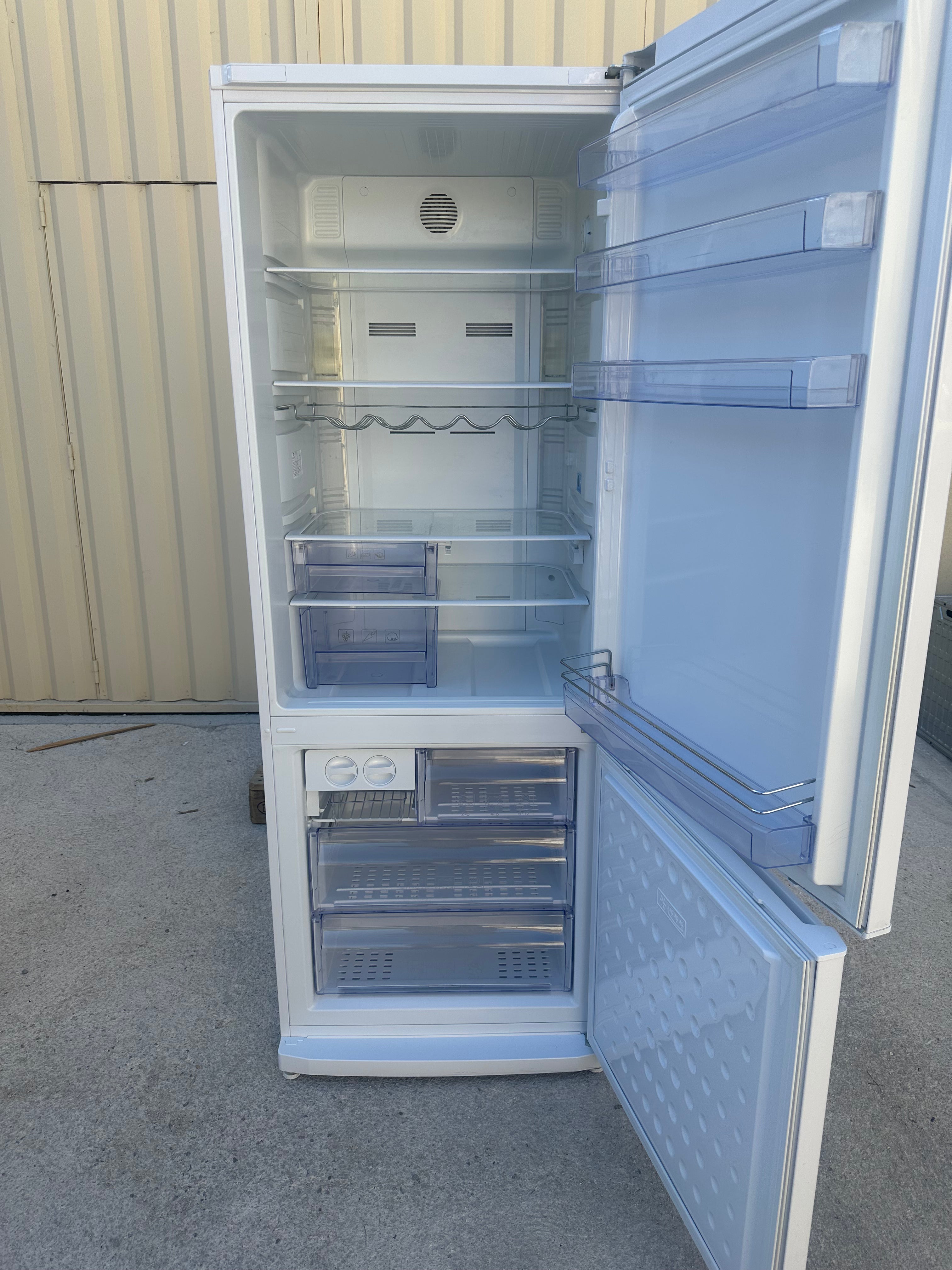 Frigo Combiné BEKO Grande Capacité GARANTIE 1 AN