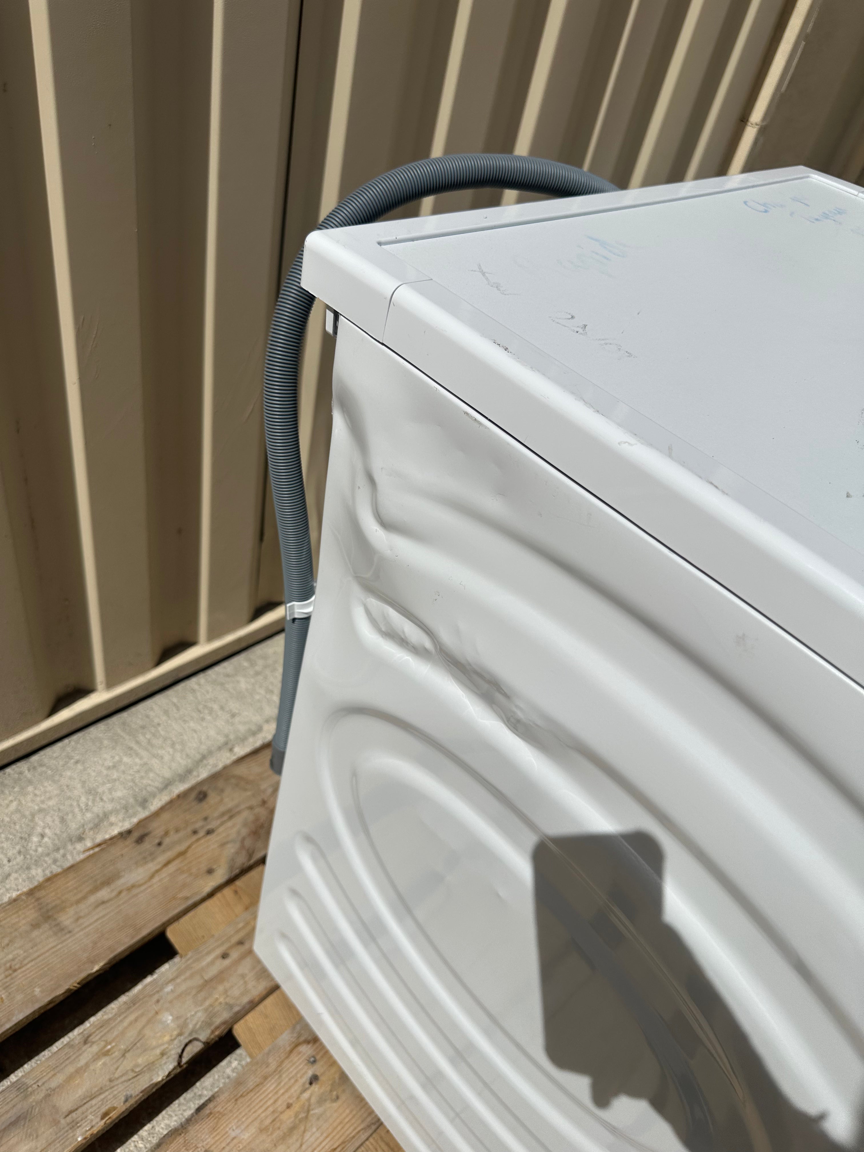 Lave-Linge VALBERG 10 Kg NEUF ( Avec Défaut d’Aspect ) GARANTIE 1 AN