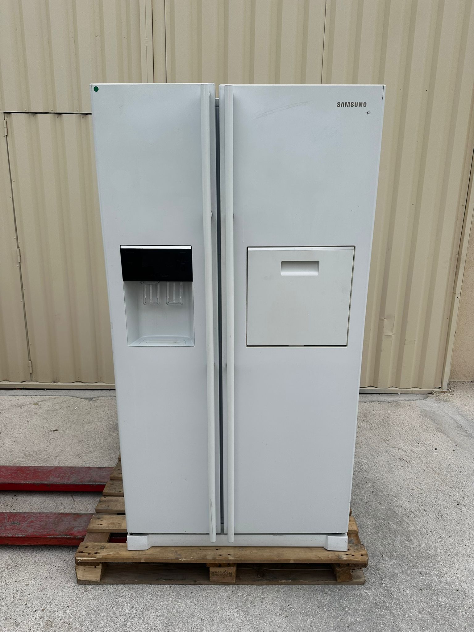 Frigo Américain SAMSUNG Avec Distributeur Eau, Glaçons et Porte Bar GARANTIE 1 AN