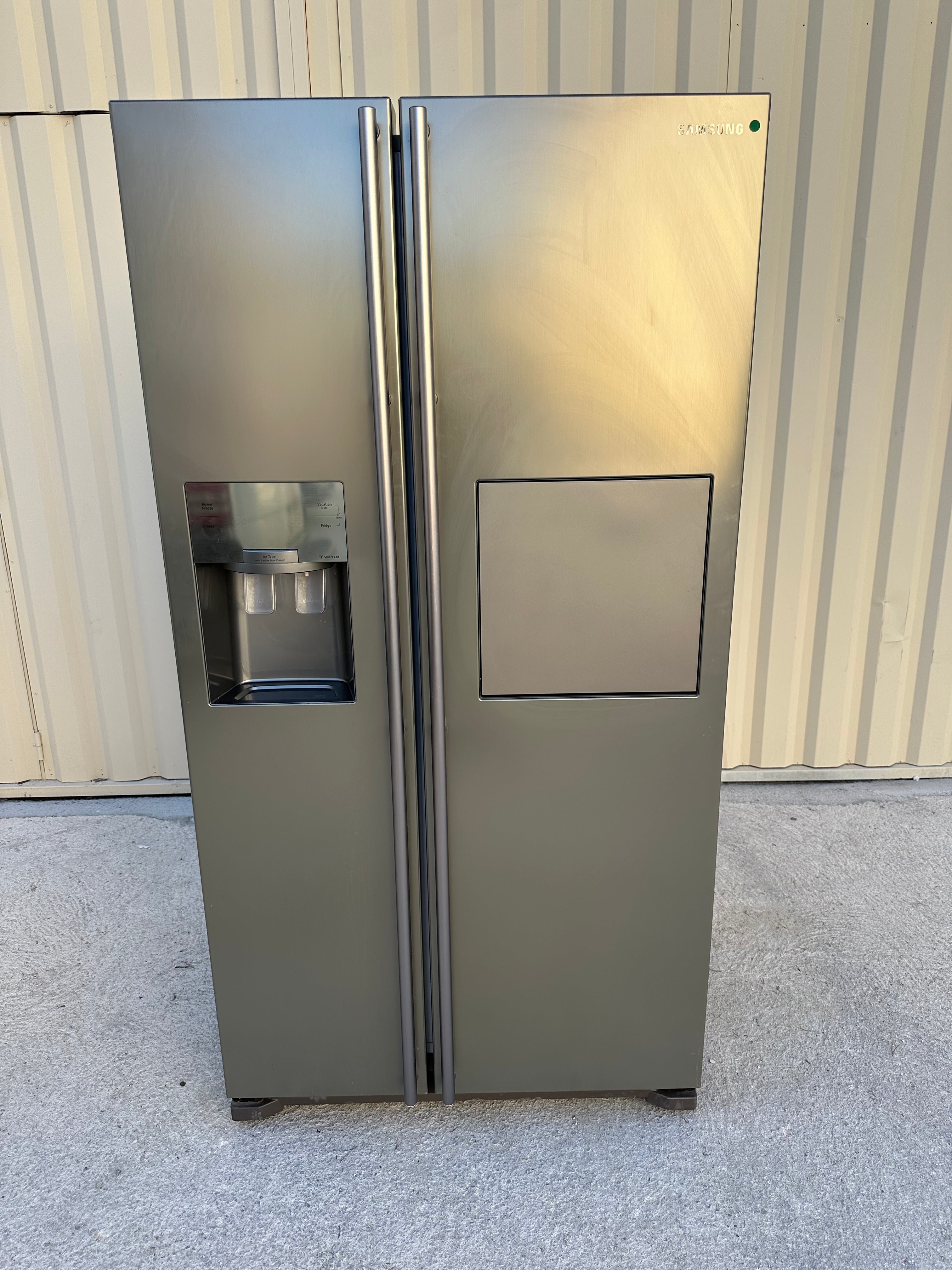 Frigo Américain SAMSUNG Distributeur Eau Fraîche, Glaçons et Glace Pilée GARANTIE 1 AN