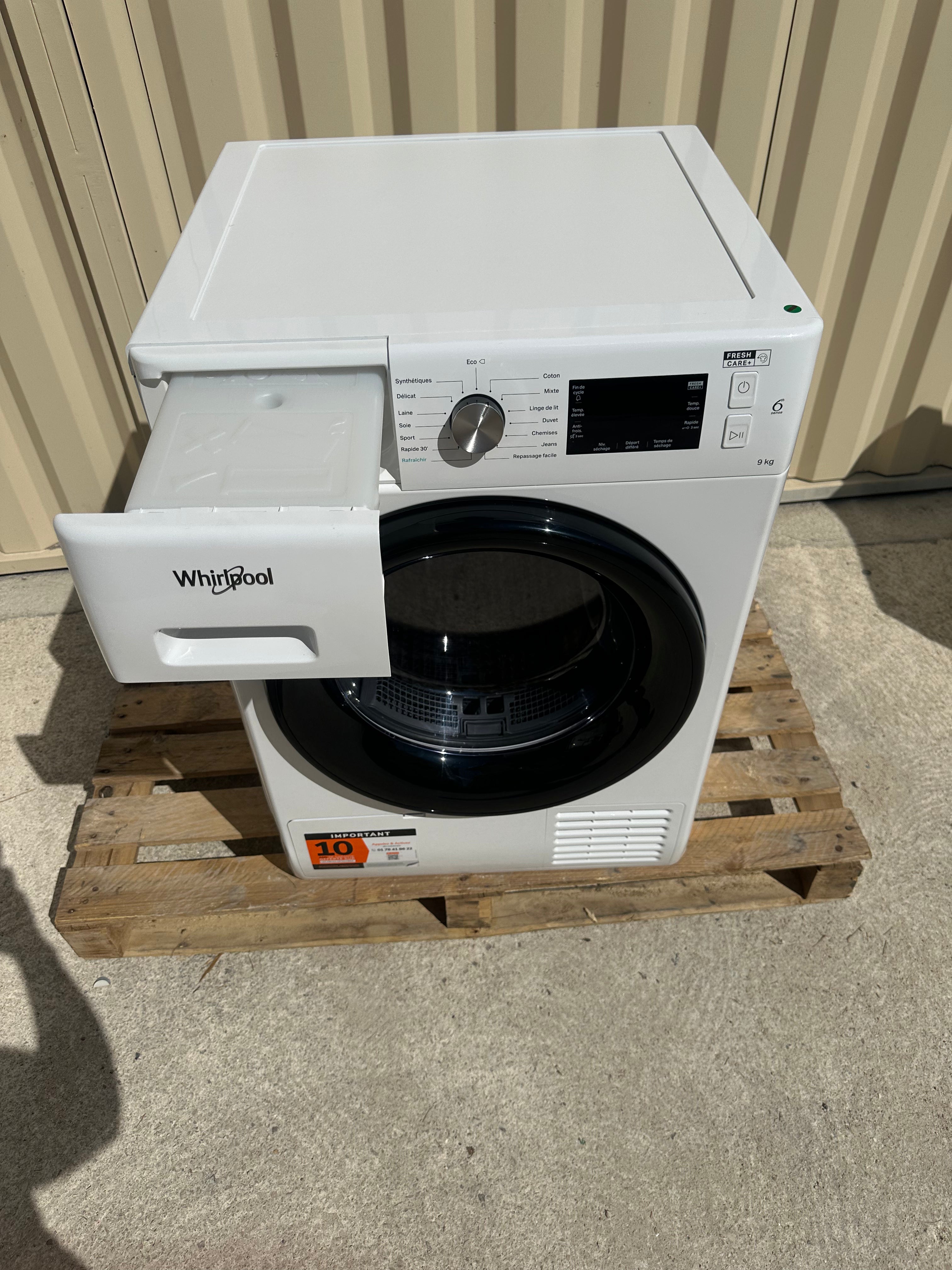 Sèche-Linge WHIRLPOOL 9 Kg Comme NEUF  ( Très Peu Servi ) GARANTIE 2 ANS