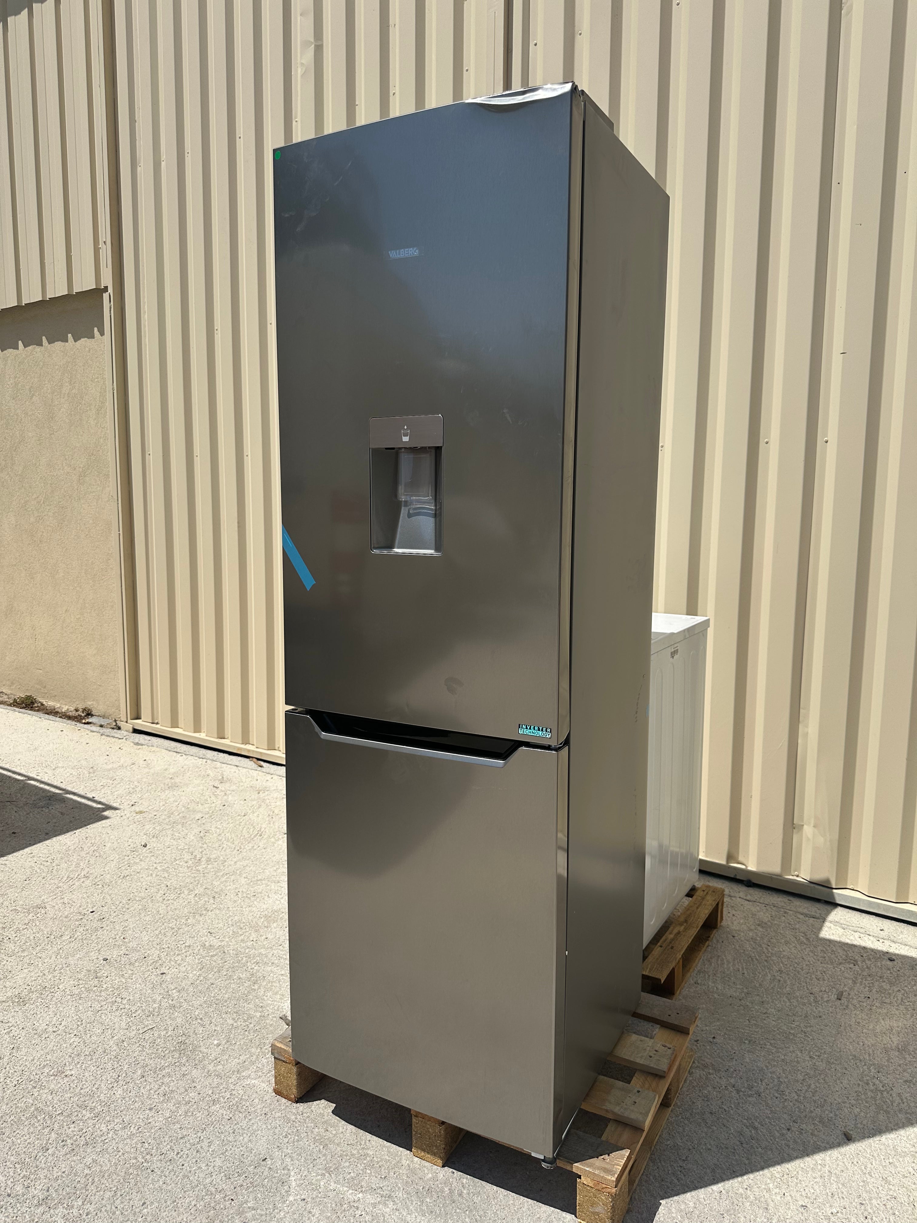 Frigo Combiné VALBERG Froid Ventilé Neuf ( Avec Défaut d’Aspect ) GARANTIE 1 AN