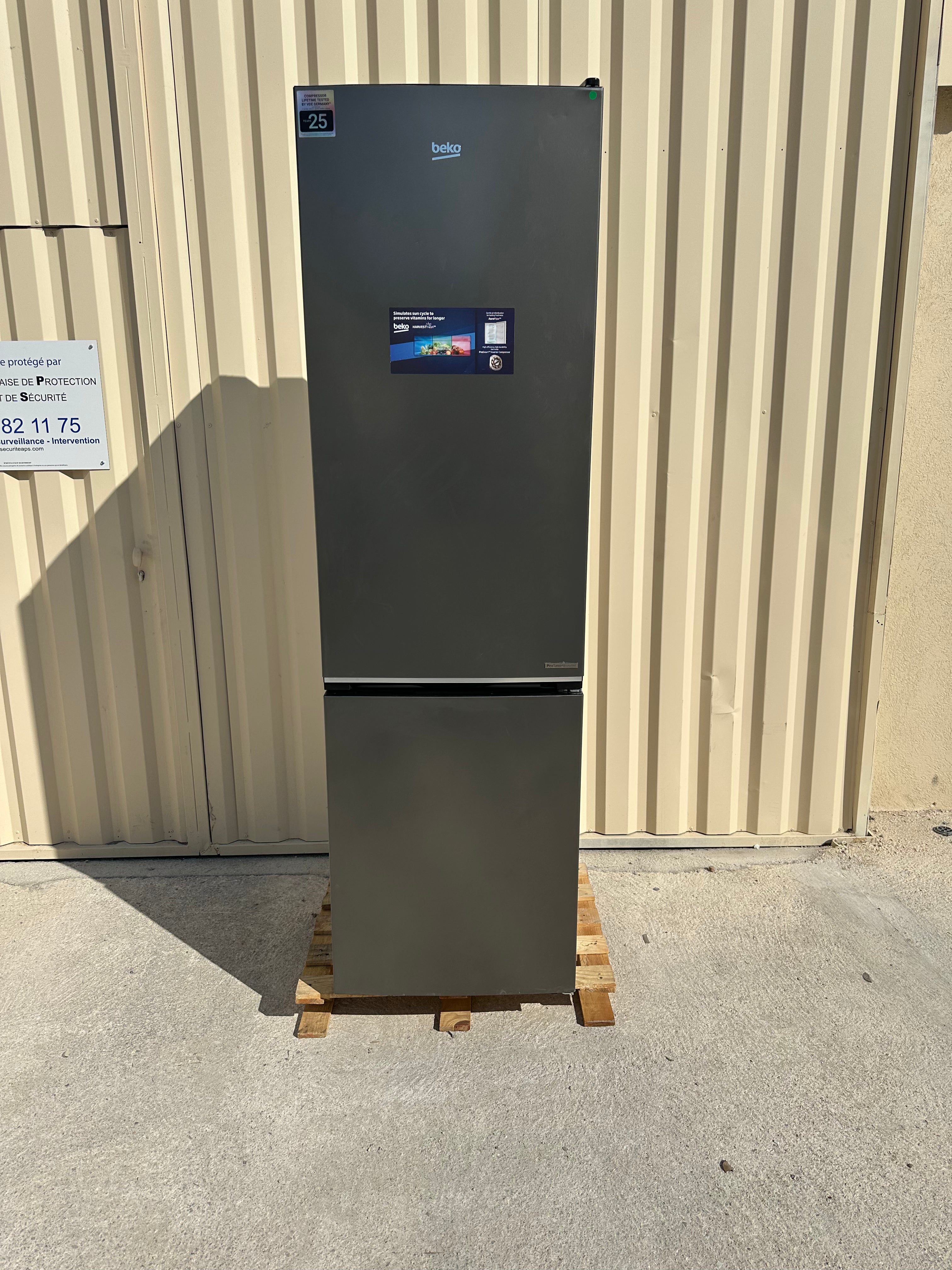 Frigo Combiné BEKO Froid Ventilé NEUF ( Avec défaut d’aspect ) GARANTIE 1 AN