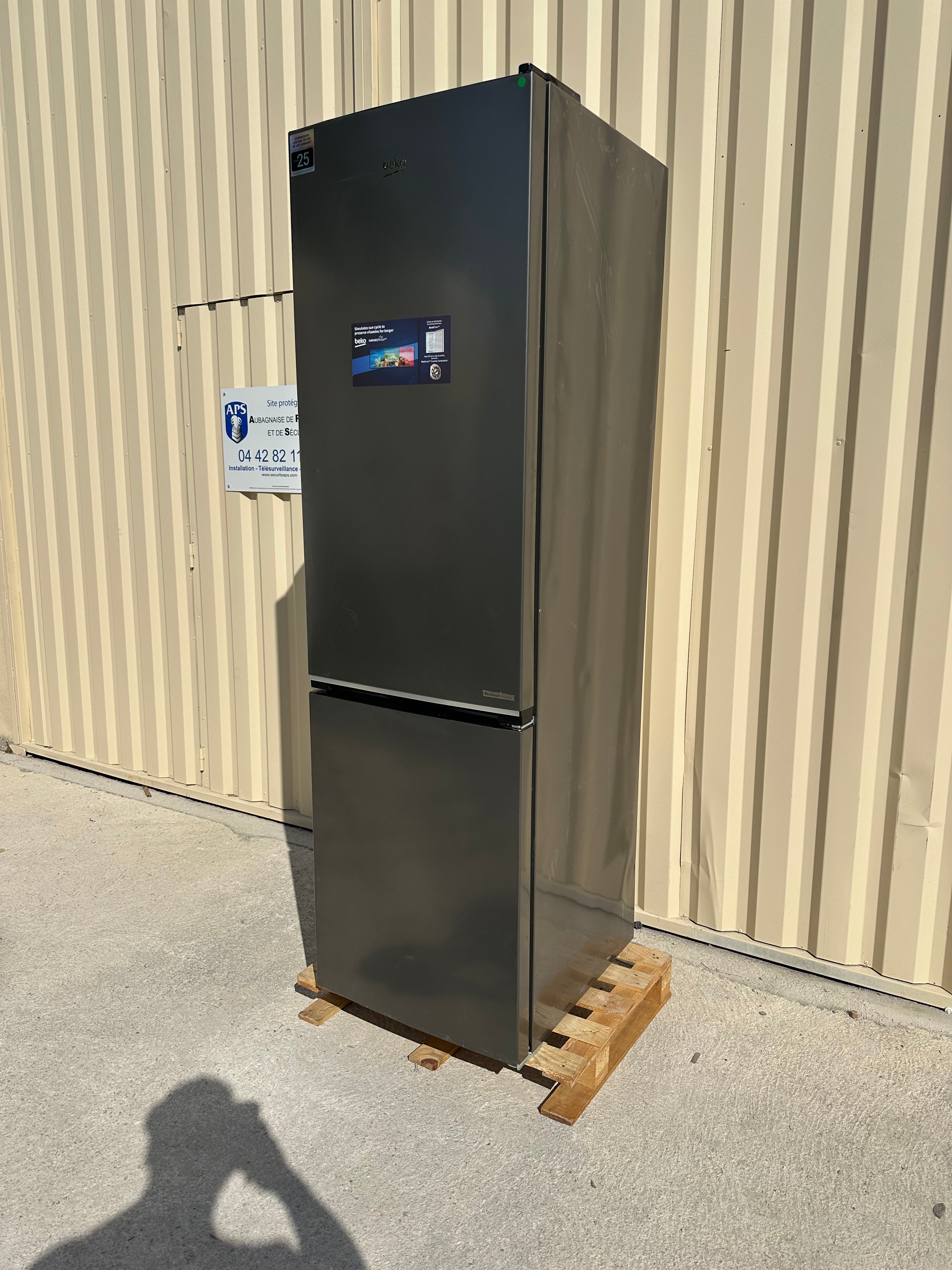 Frigo Combiné BEKO Froid Ventilé NEUF ( Avec défaut d’aspect ) GARANTIE 1 AN
