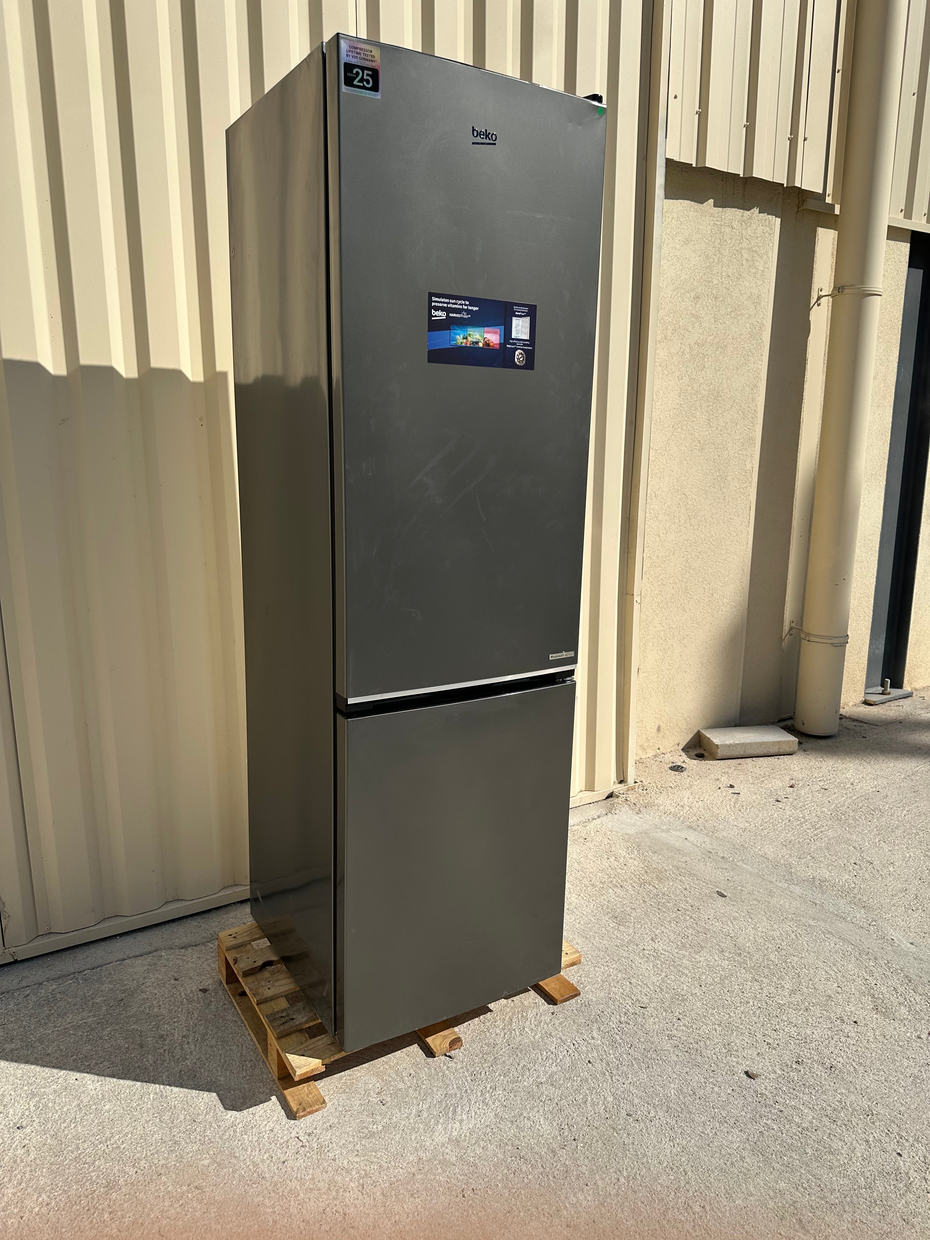 Frigo Combiné BEKO Froid Ventilé NEUF ( Avec défaut d’aspect ) GARANTIE 1 AN