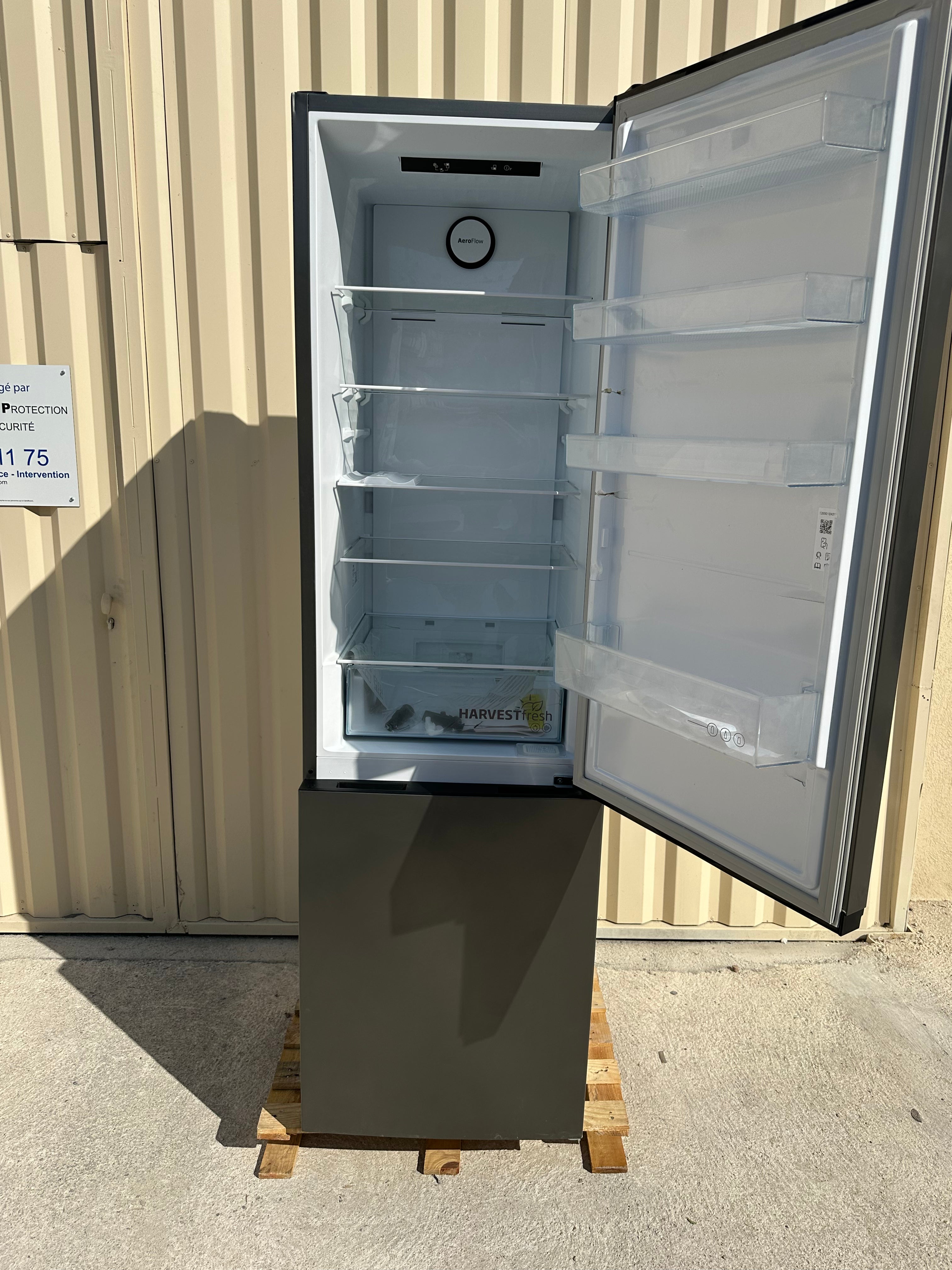 Frigo Combiné BEKO Froid Ventilé NEUF ( Avec défaut d’aspect ) GARANTIE 1 AN